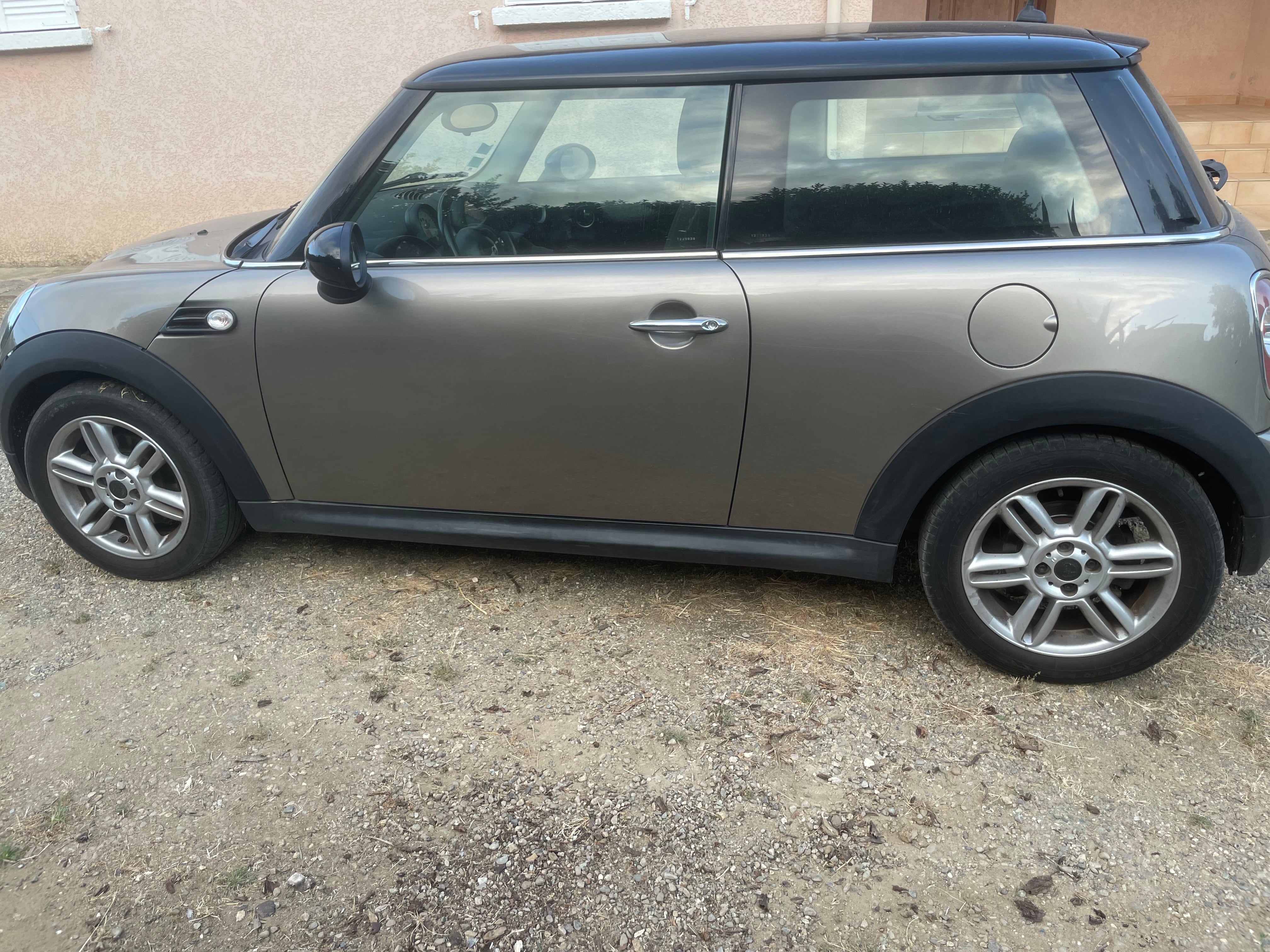 Mini Cooper 3 portes avec Climatisation