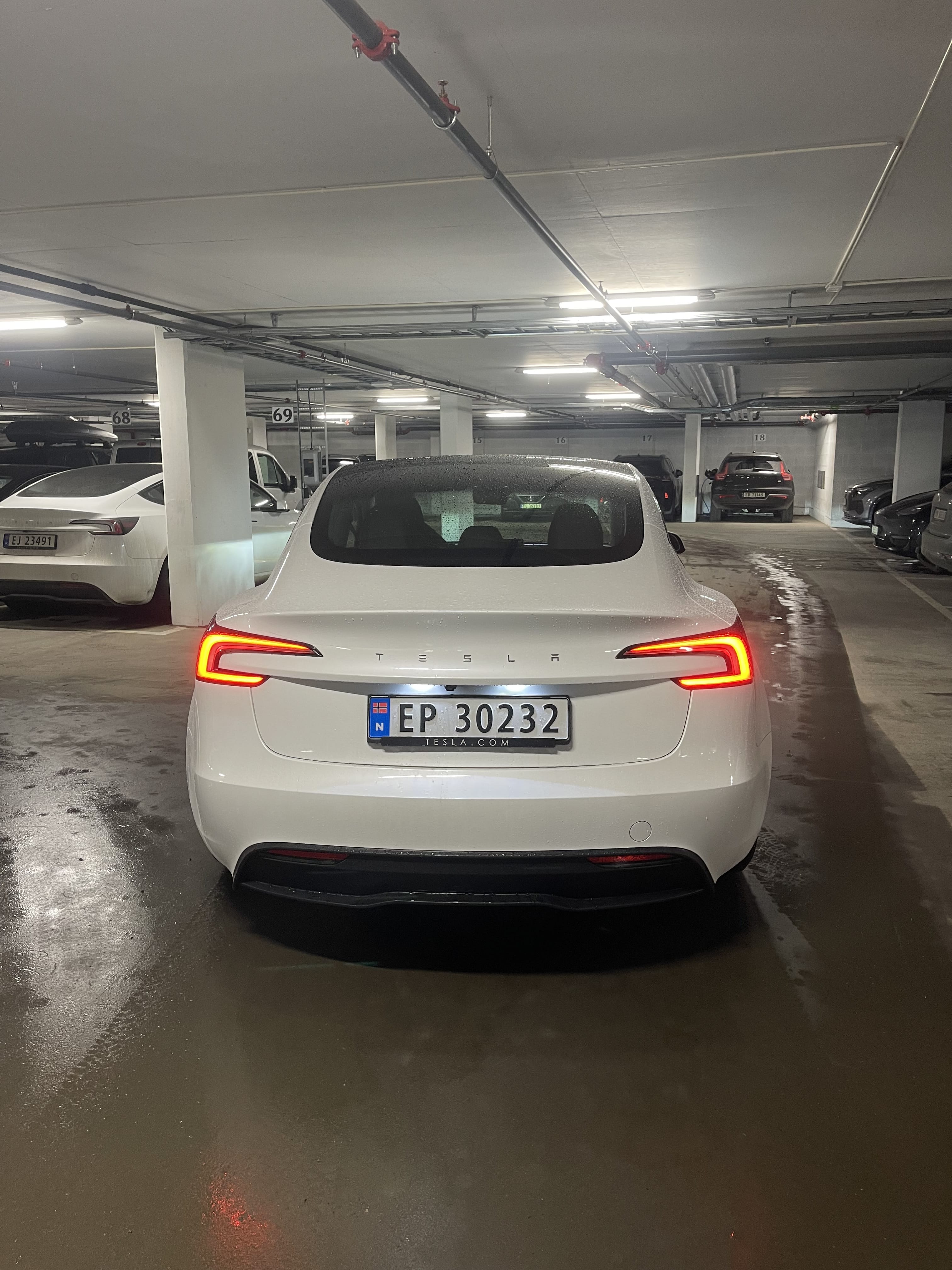 Tesla Model 3 Long Range Helt ny november 2025 med GPS