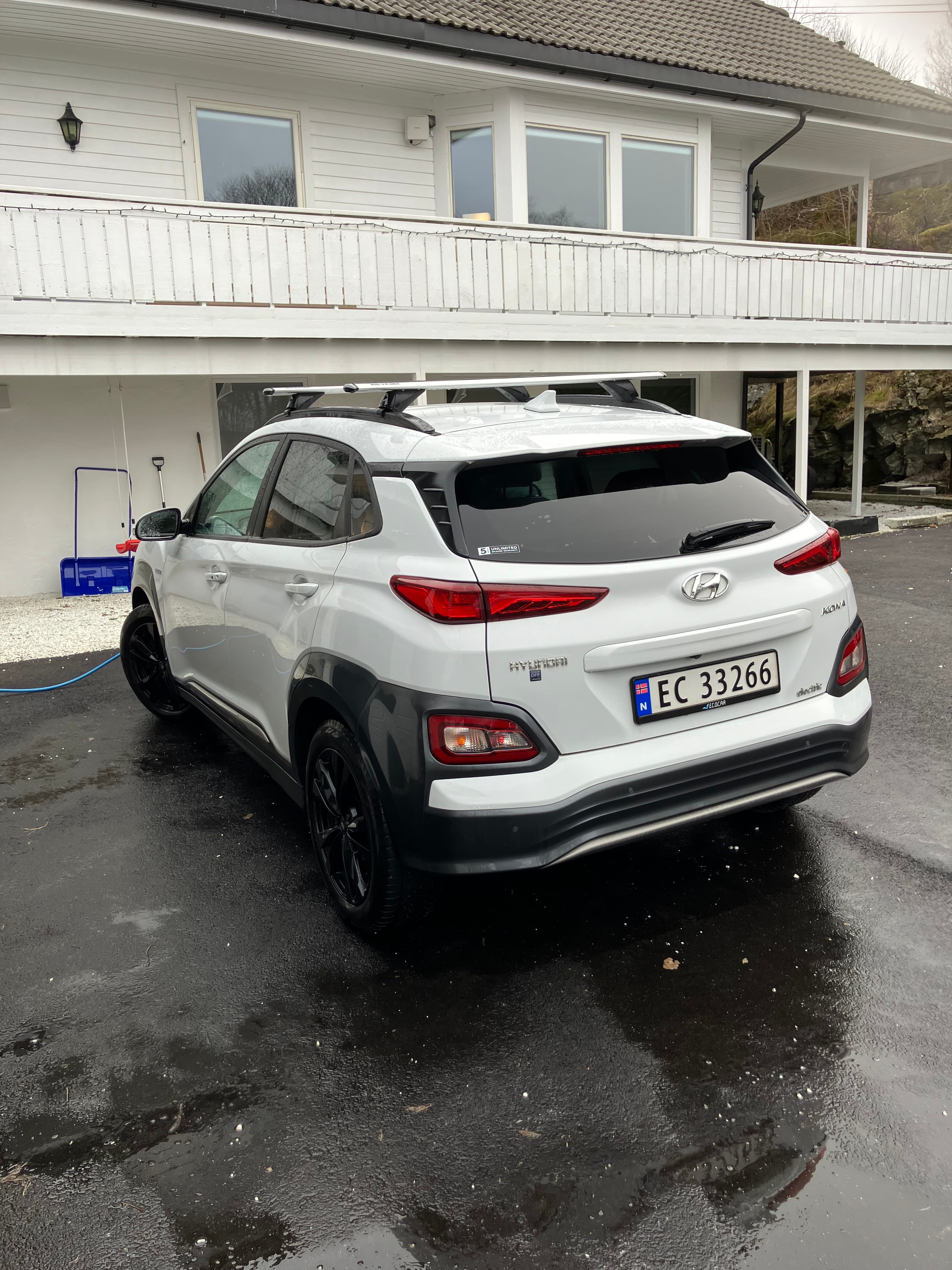Hyundai Kona Electric Long Range 450 km med Aircondition