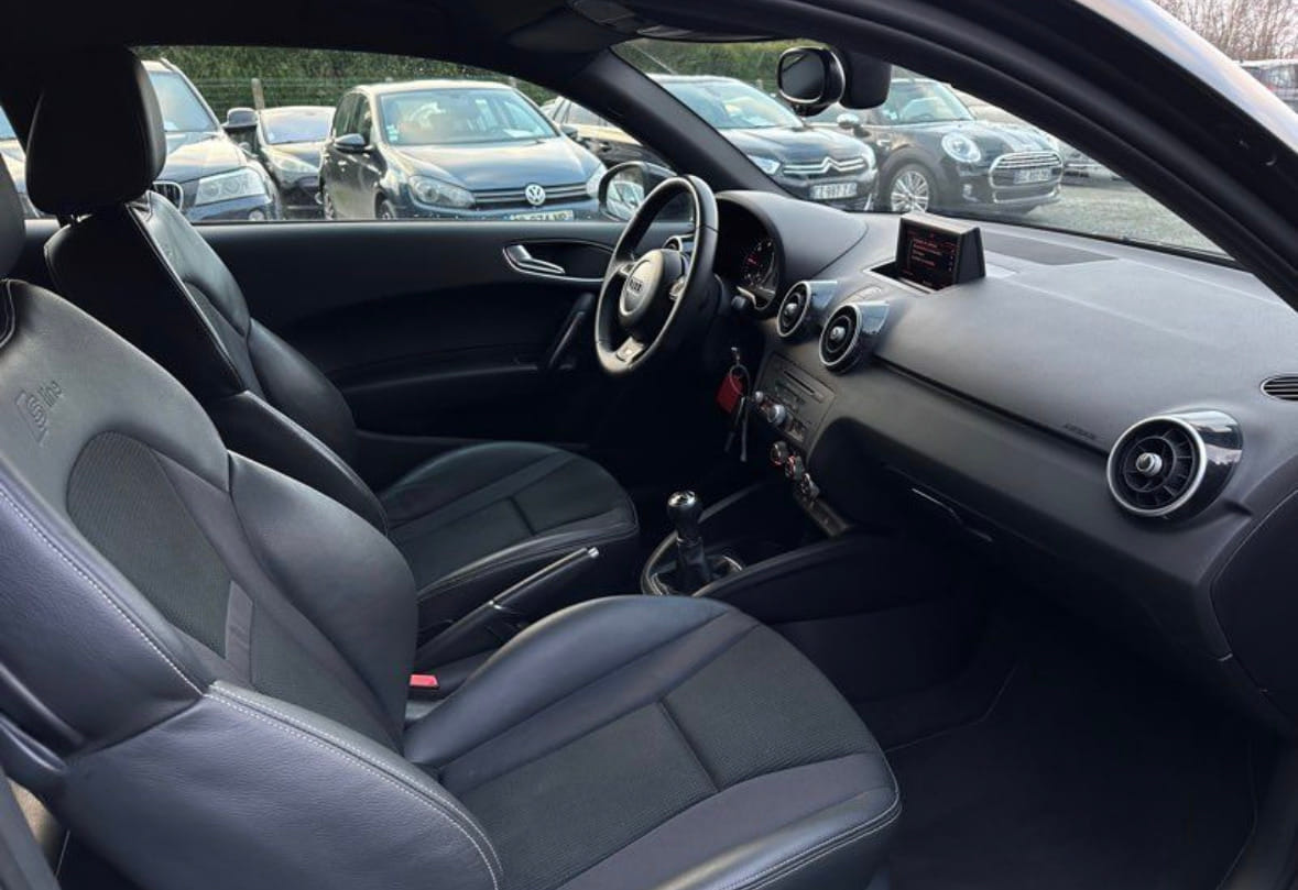 Audi A1 S-Line Edition avec Entrée audio / iPod