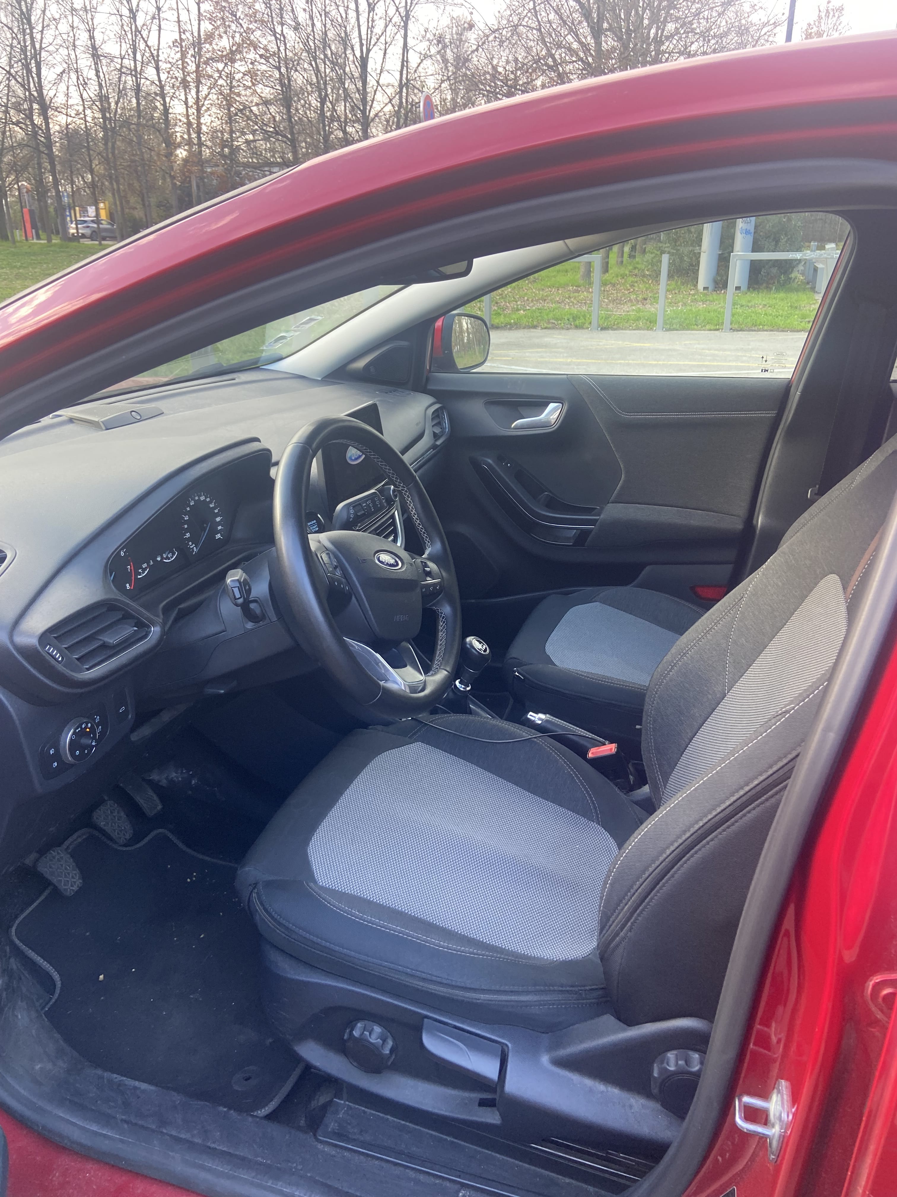 Ford Puma avec Régulateur de vitesse
