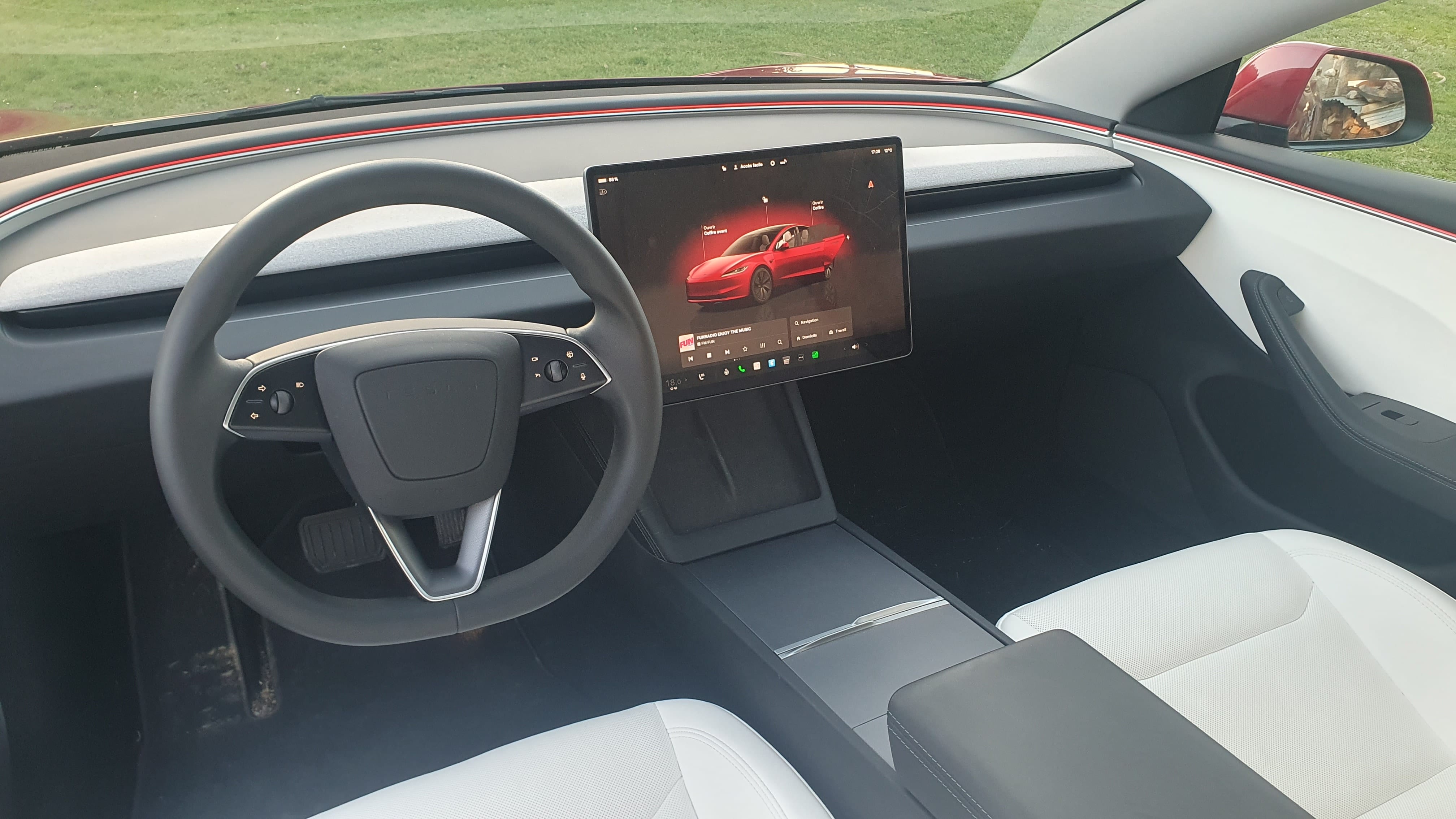 Tesla Model 3 avec Régulateur de vitesse
