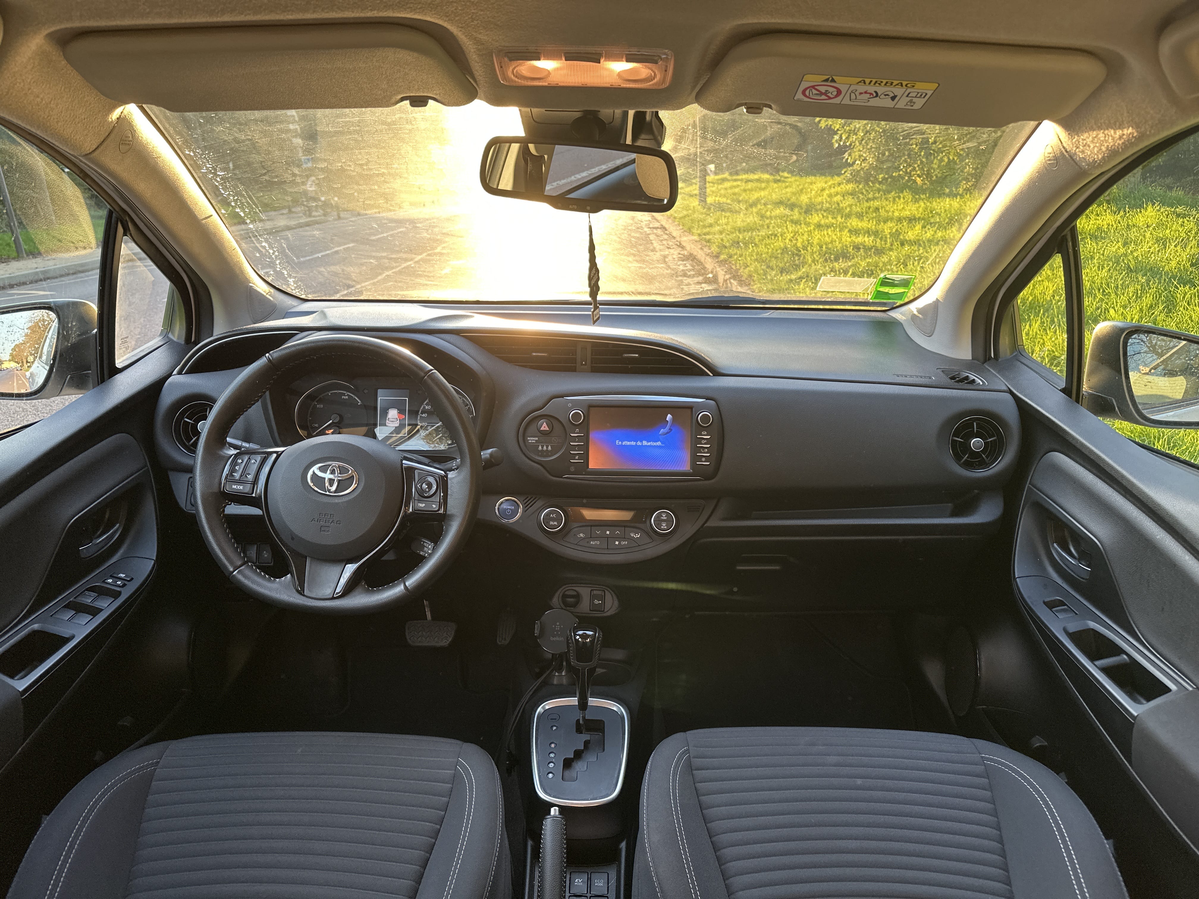 Toyota Yaris Hybride avec Régulateur de vitesse