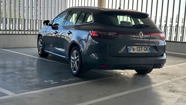 Renault Mégane Estate Louez la Renault Mégane Estate DCI – Spacieuse, Confortable & Économique à Bordeaux ! avec Régulateur de vitesse
