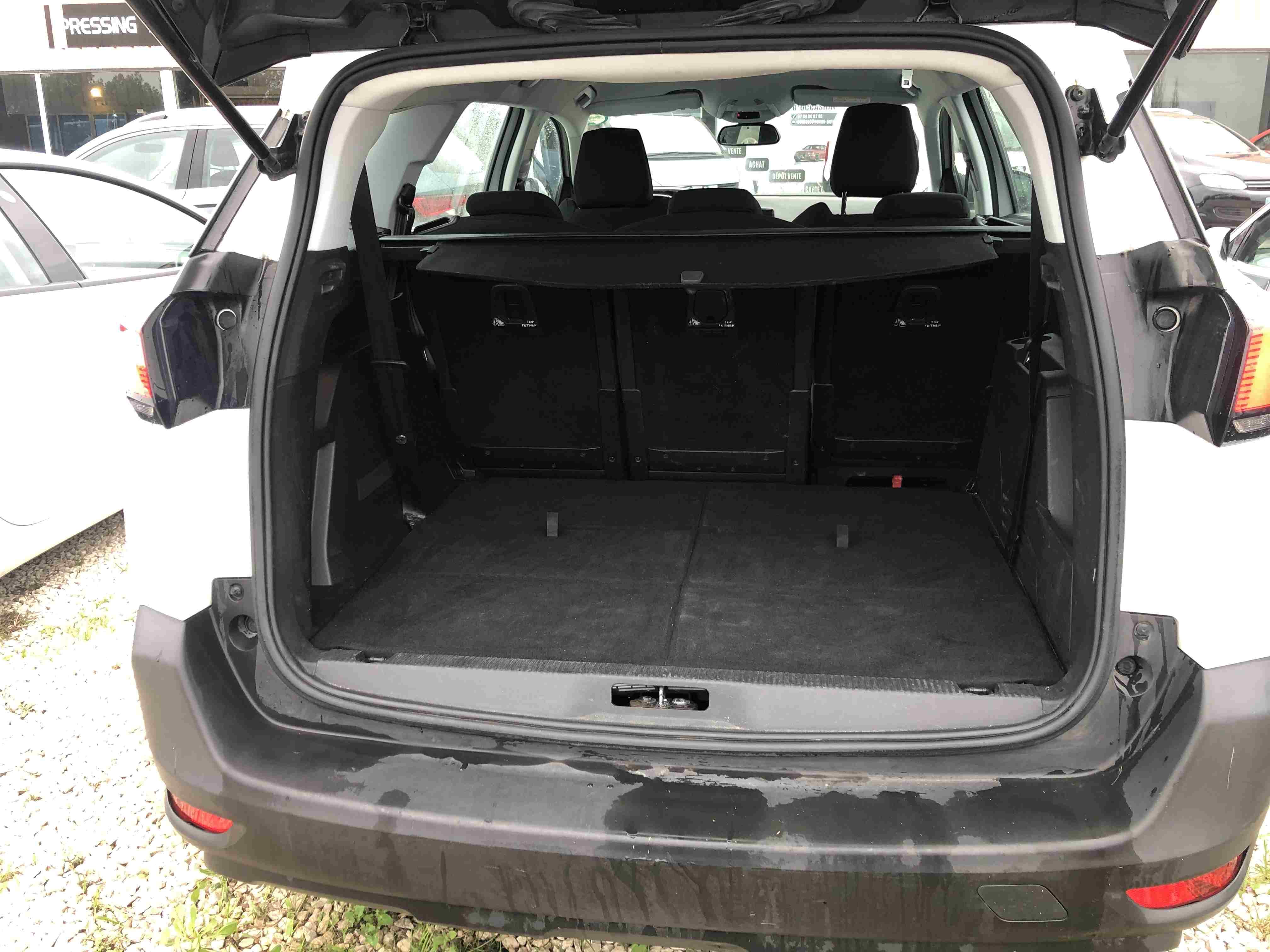 Peugeot 5008 Business avec Chaines