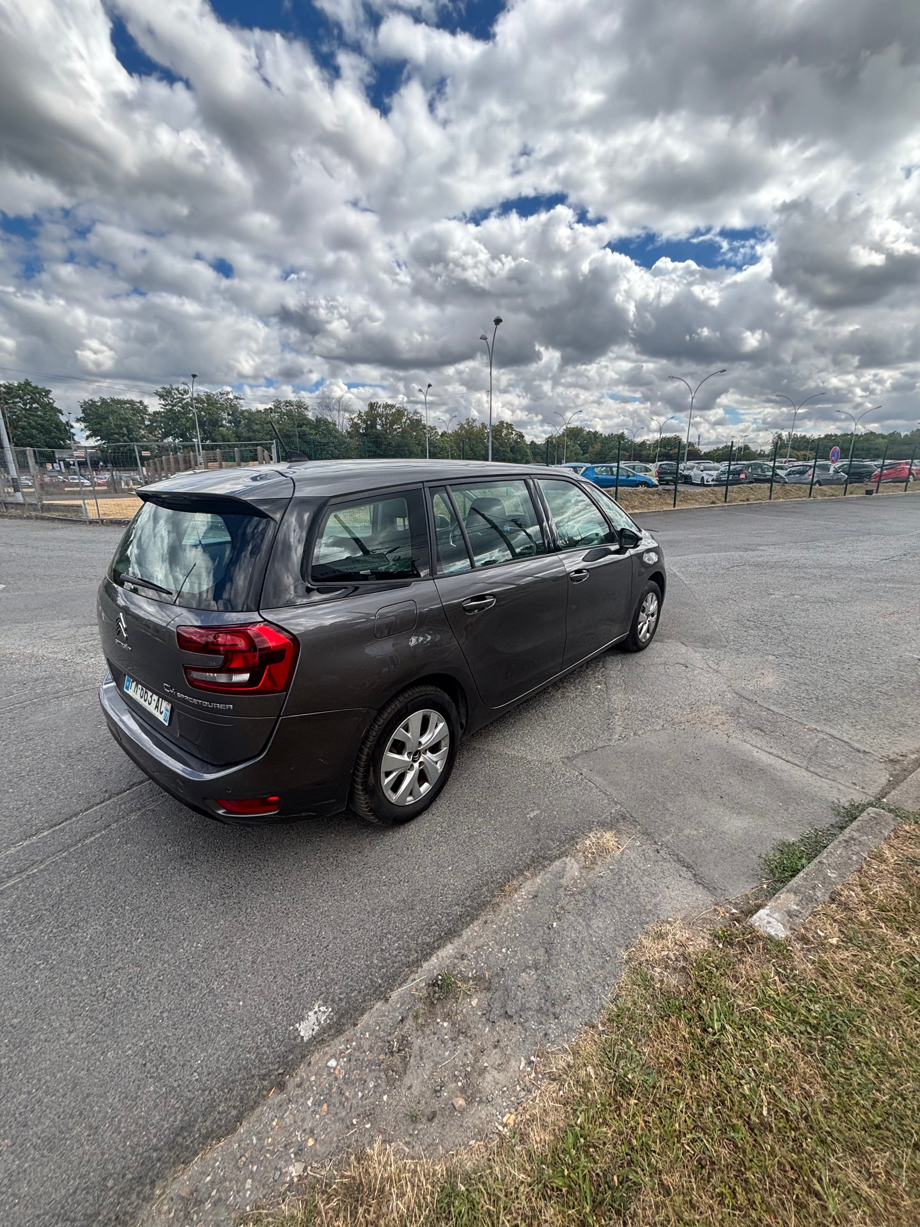Citroen C4 Grand Spacetourer avec Audio Bluetooth