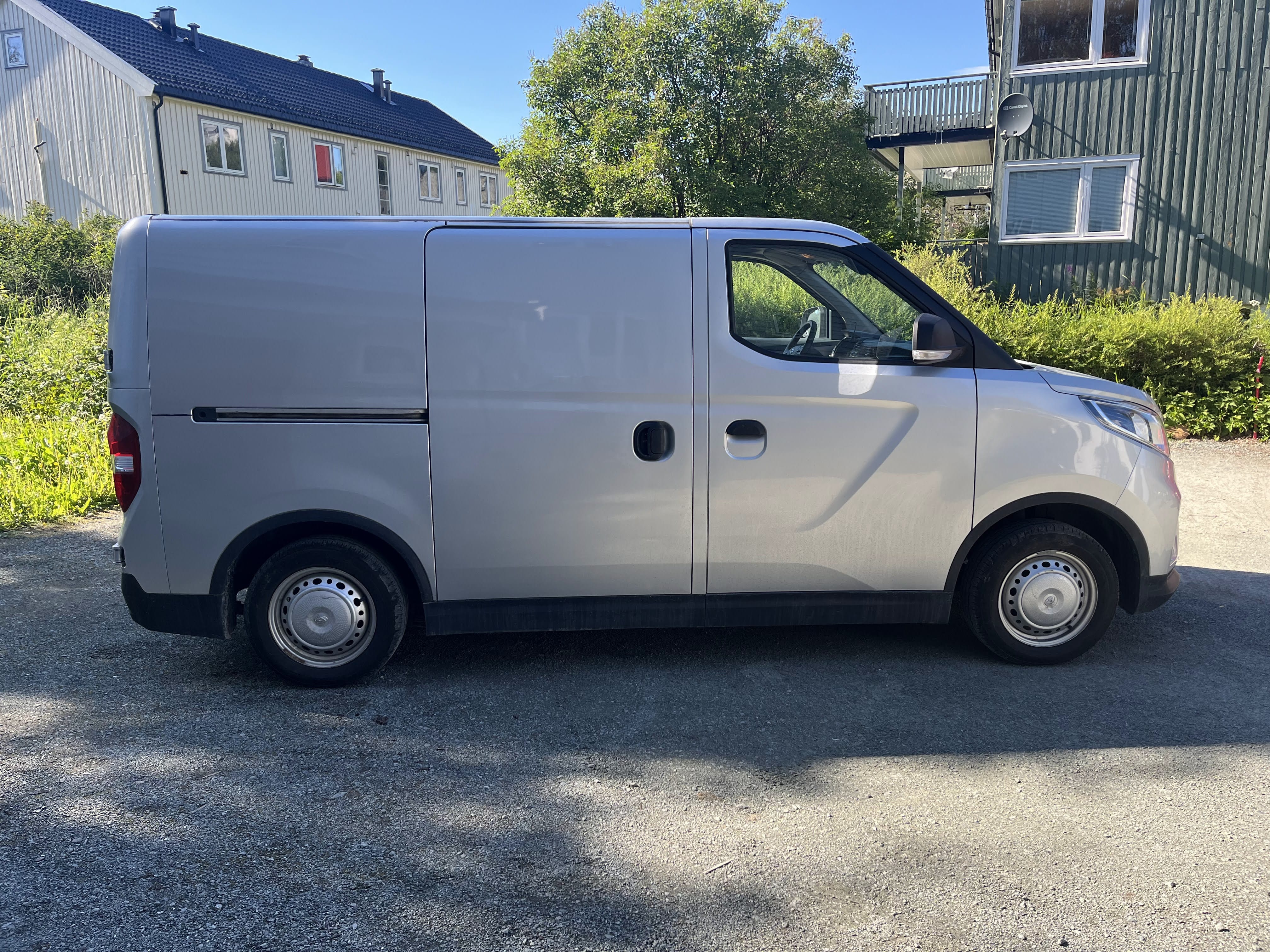 Maxus eDeliver 3 with Air conditioning