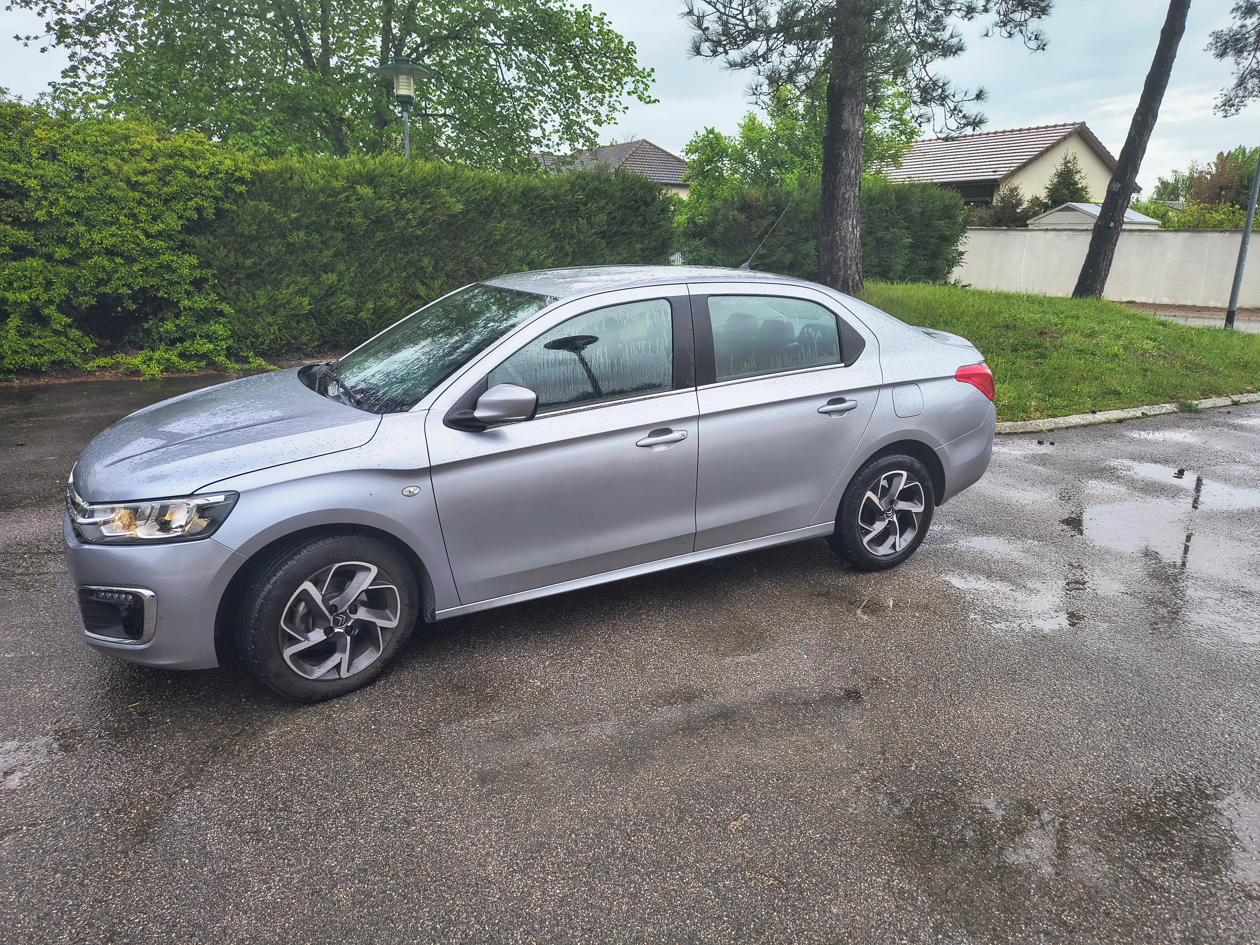 Citroen C-Elysée avec Climatisation