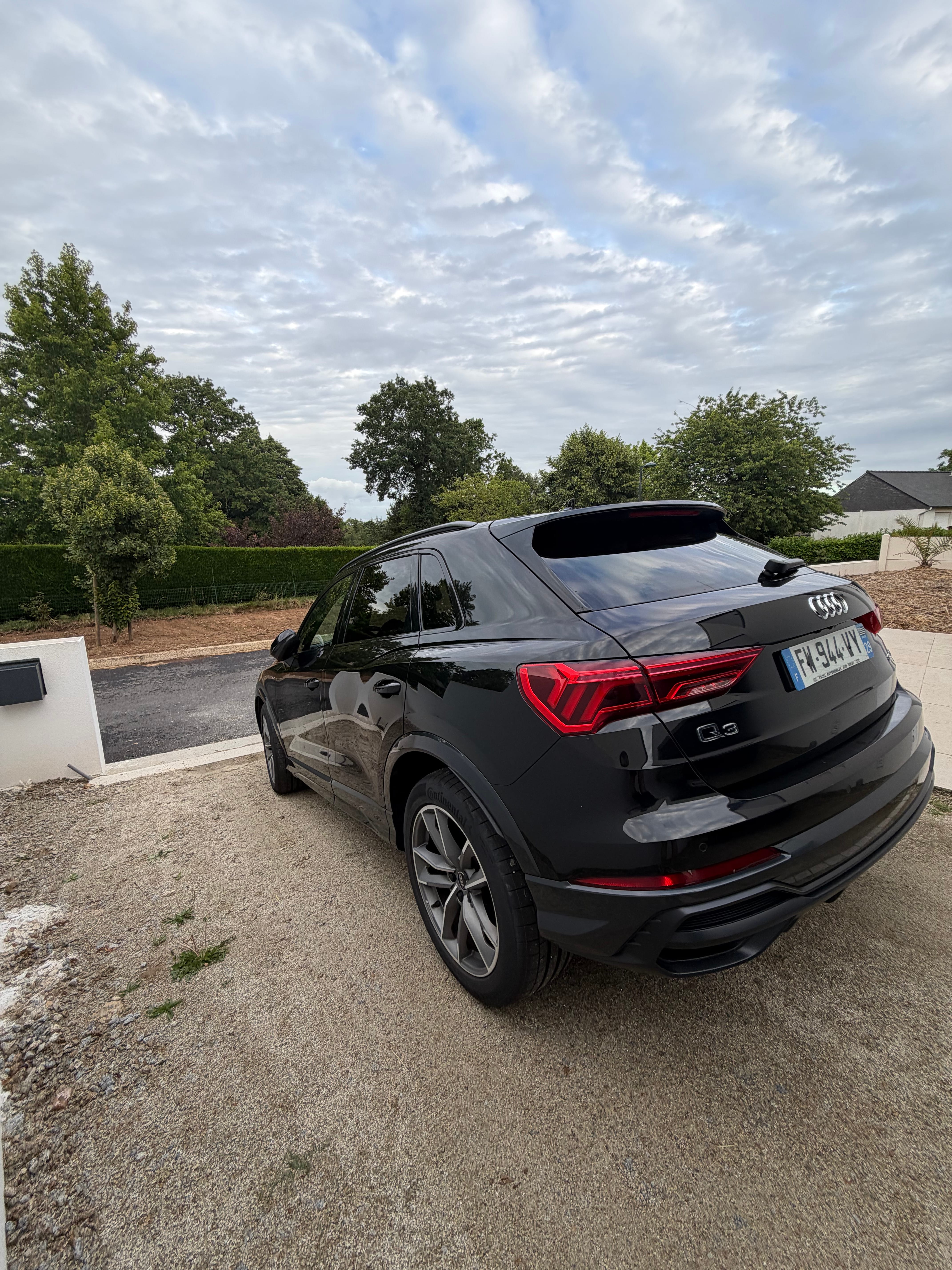 Audi Q3 2.0T Quattro Premium Plus avec Caméra de recul