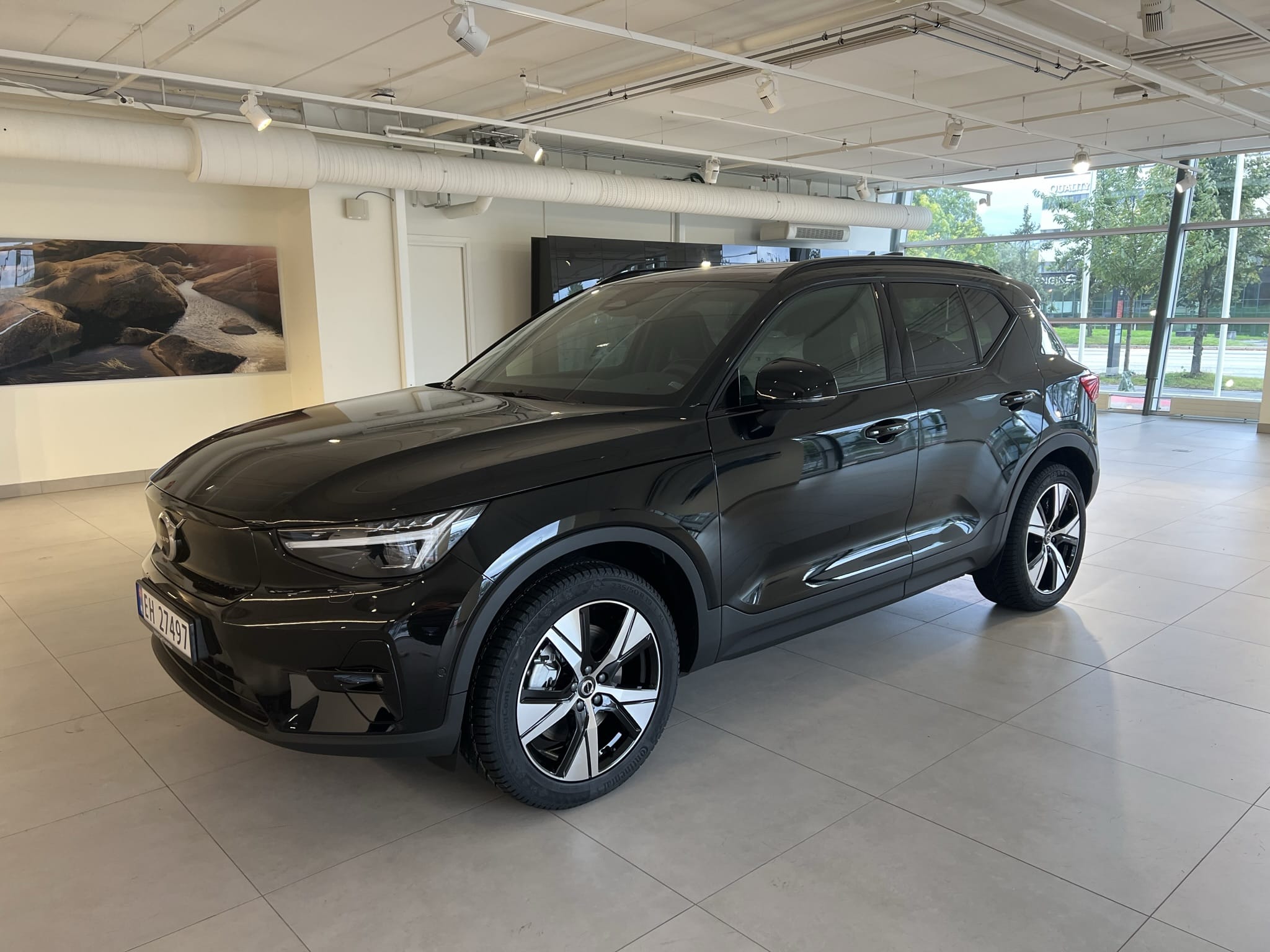 Volvo XC40 Recharge med GPS