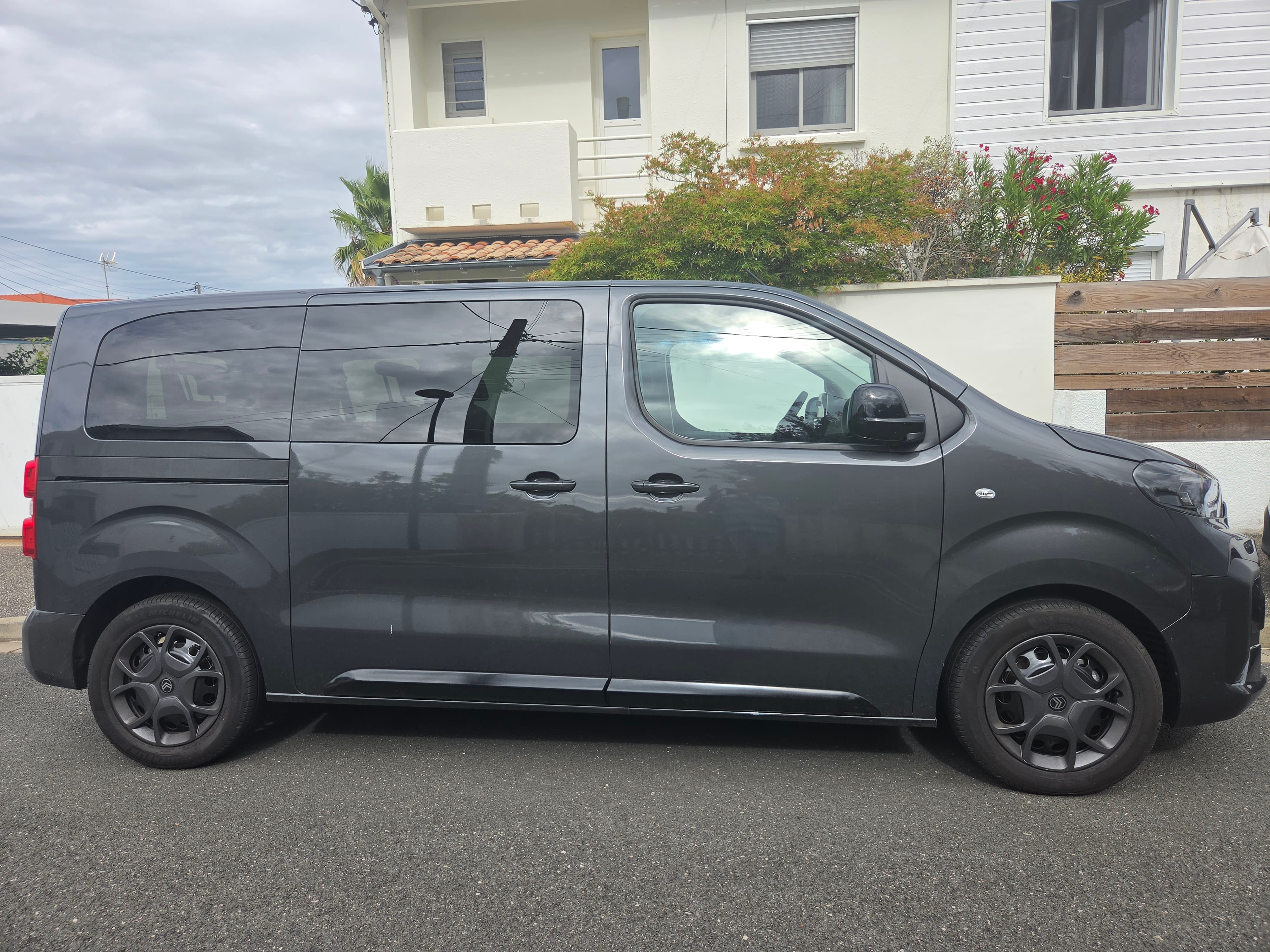 Citroen Jumpy Multispace, 2026, Électrique, automatique, 9 places et plus
