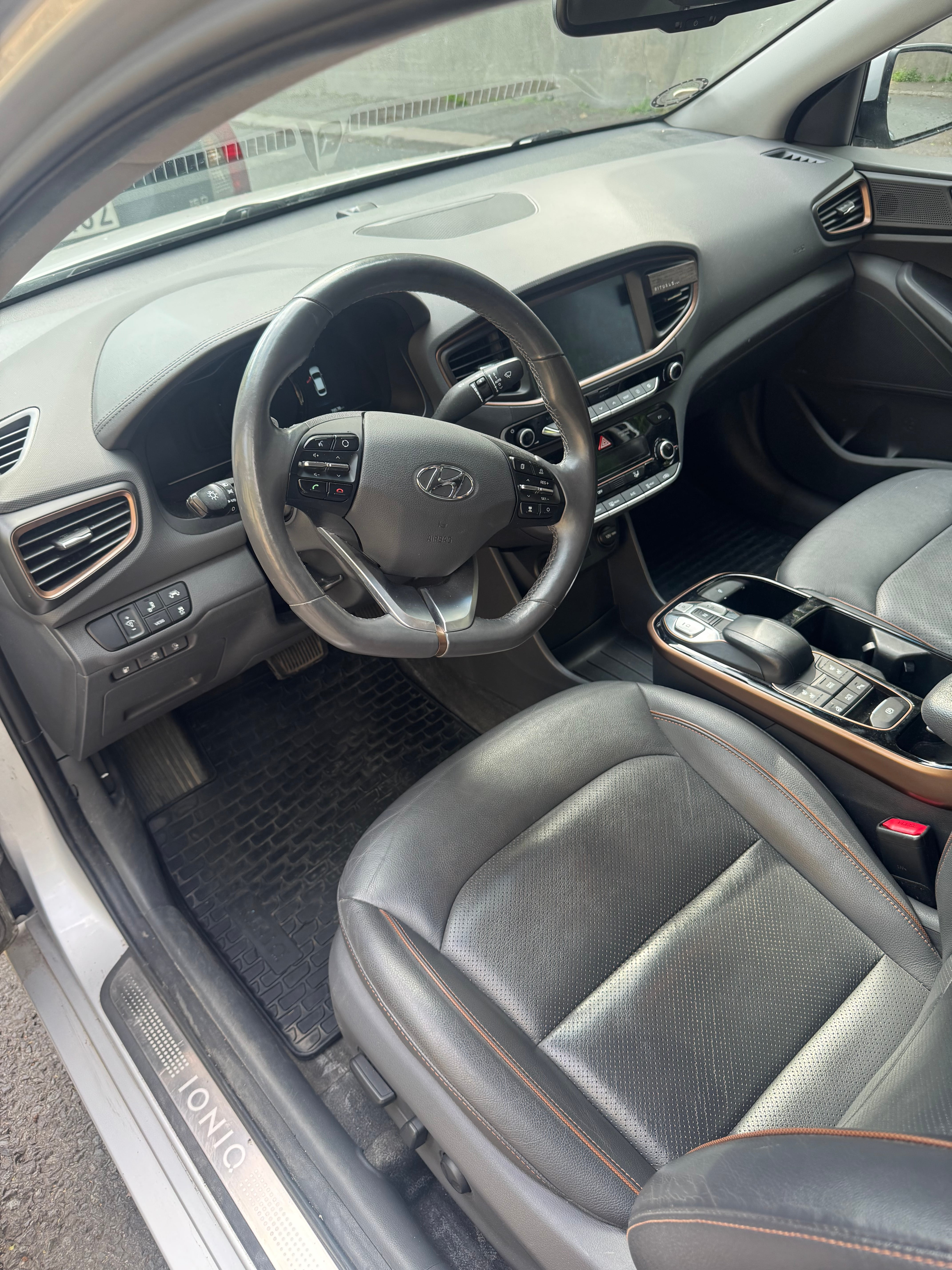 Hyundai Ioniq med Cruisekontroll