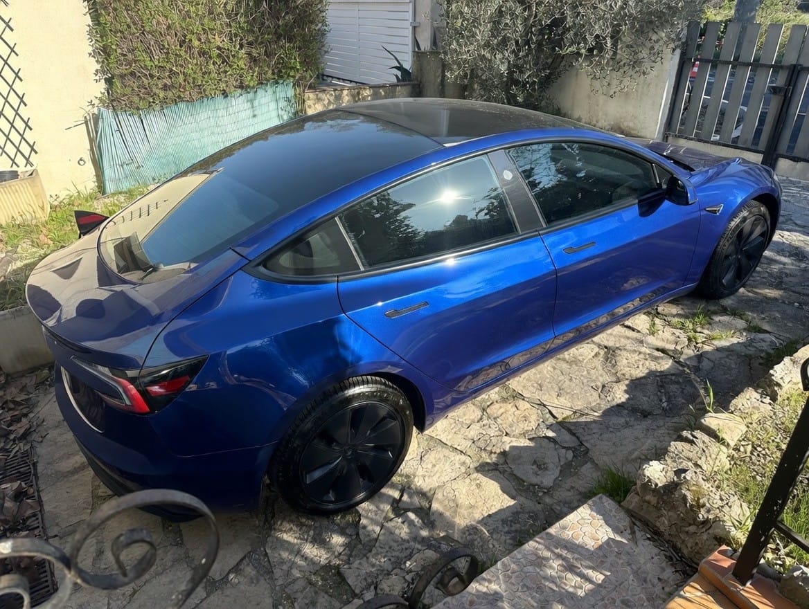 Tesla Model 3 Standard Range avec Audio Bluetooth