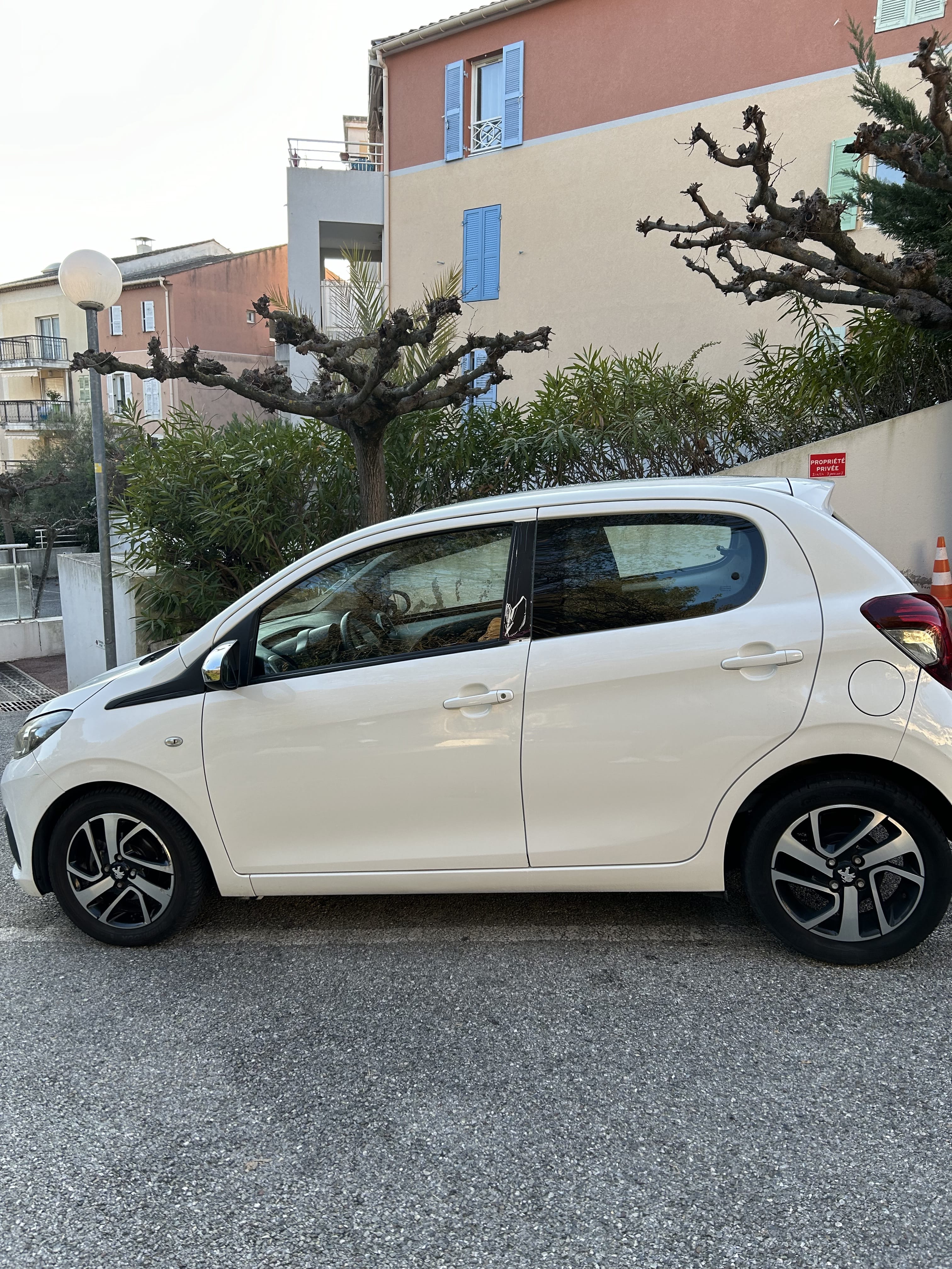 Peugeot 108 avec Climatisation