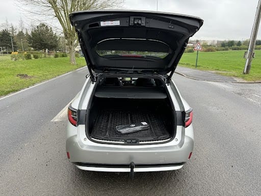 Toyota Corolla Break Hybride avec GPS