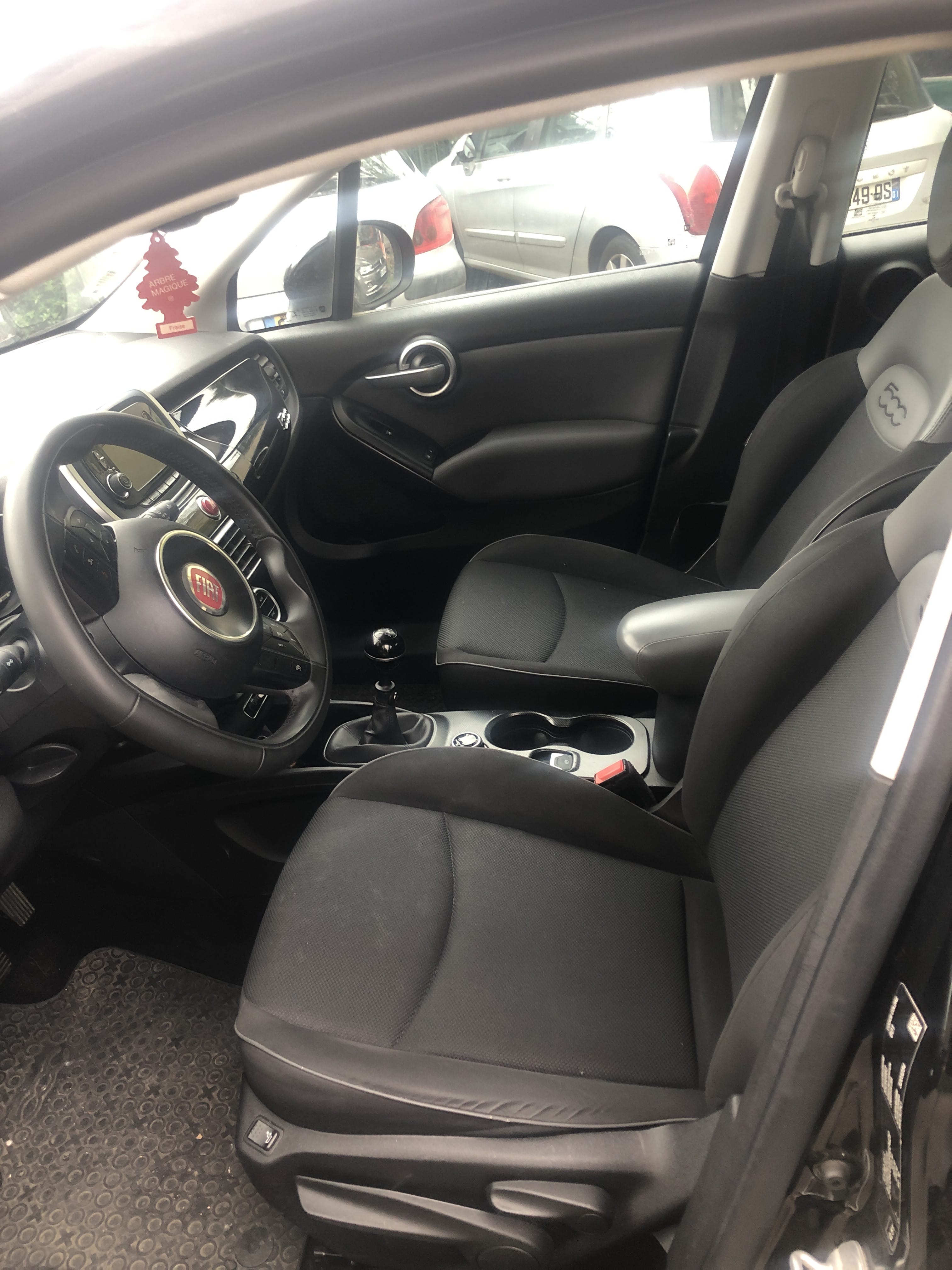 Fiat 500 X avec GPS