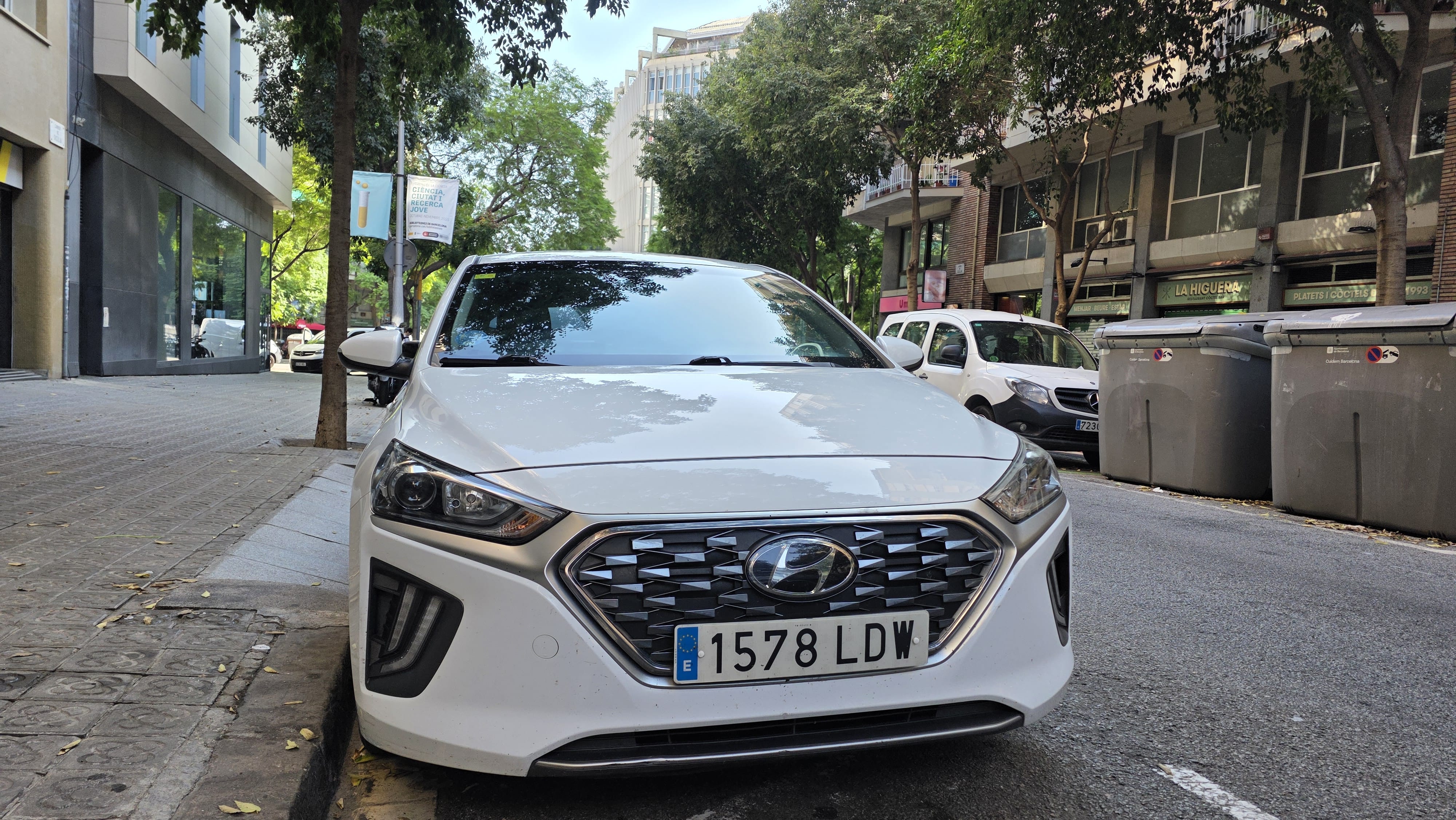 Hyundai Ioniq HIBRIDO   plug in, 2020, Gasolina 95 / Elektrisk (hybrid), automatisk