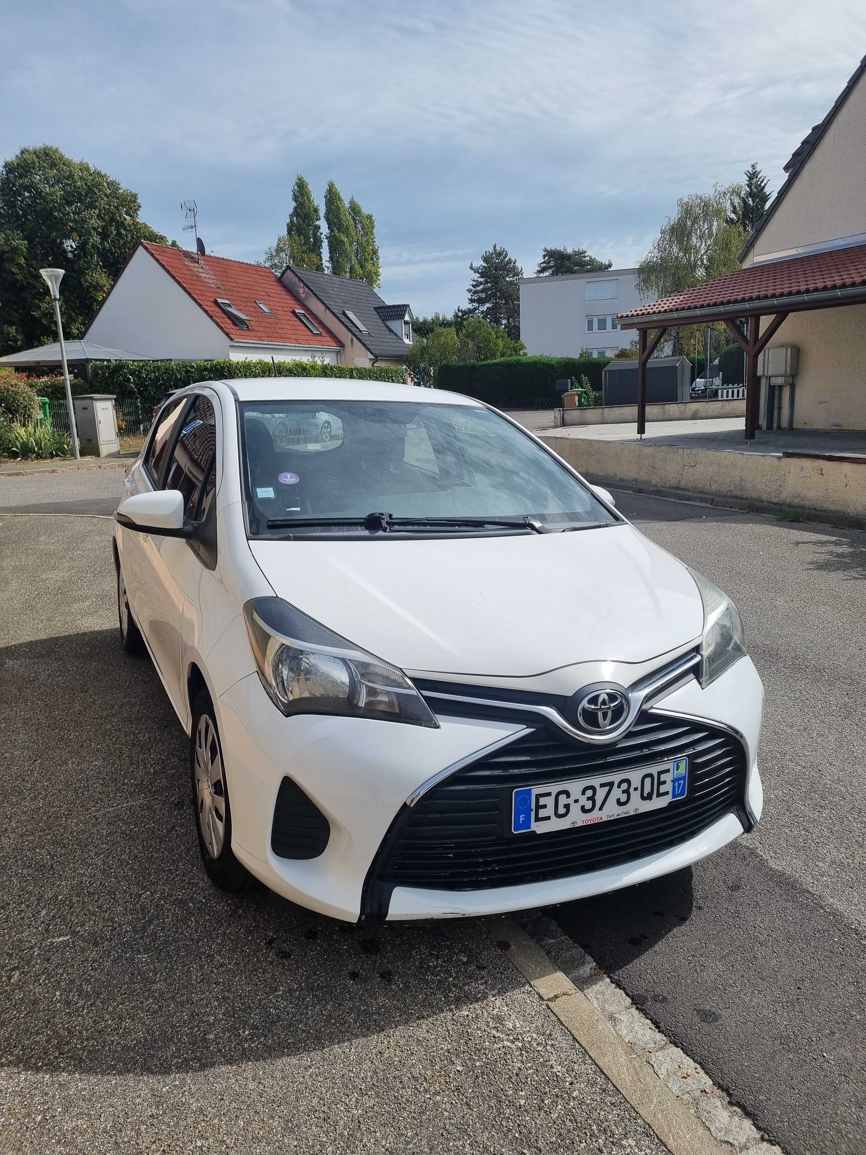 Toyota Yaris 1.0 vvt-i 69 cv, 2016, Essence 95