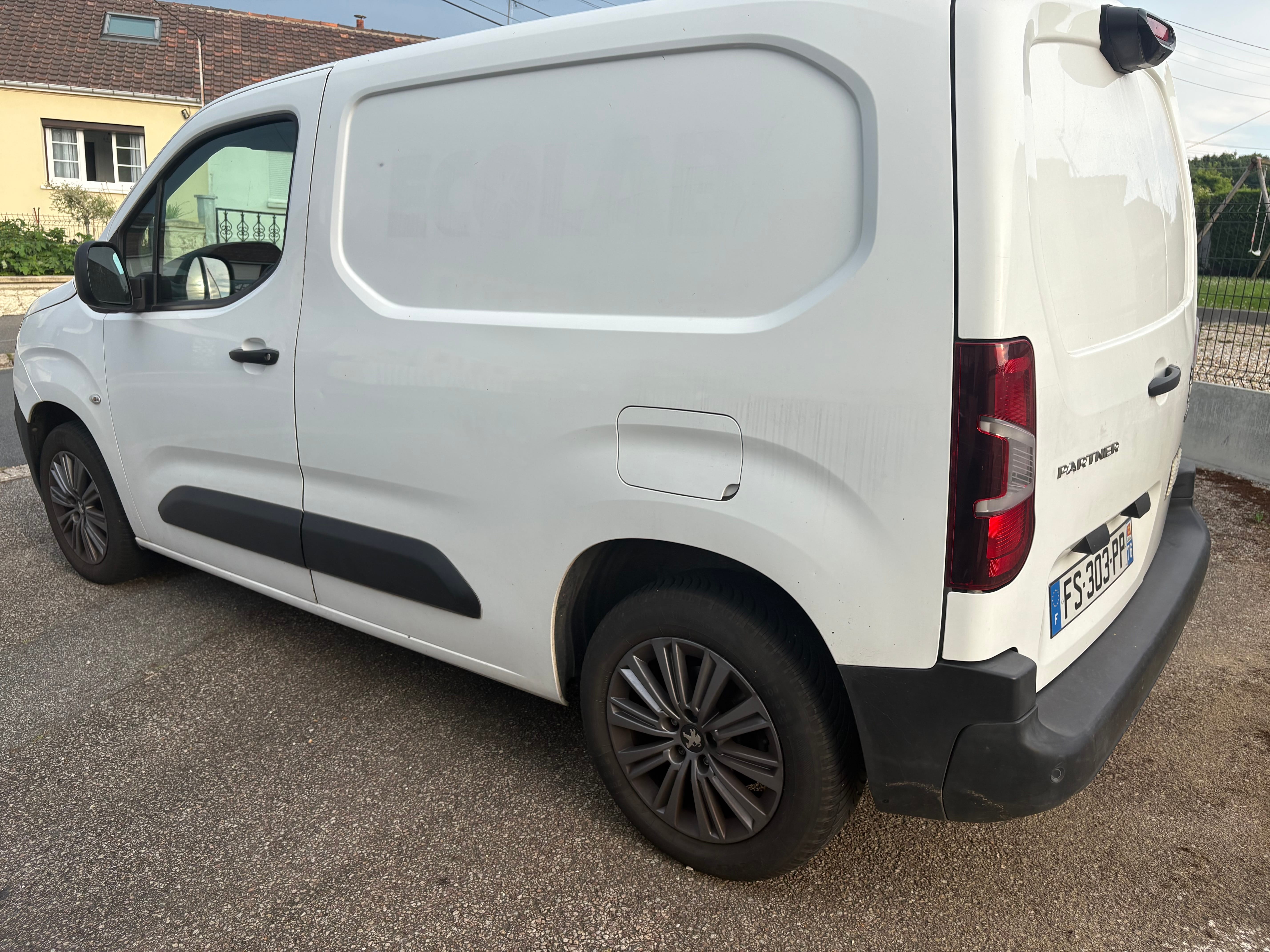 Peugeot Partner Fourgon avec Climatisation