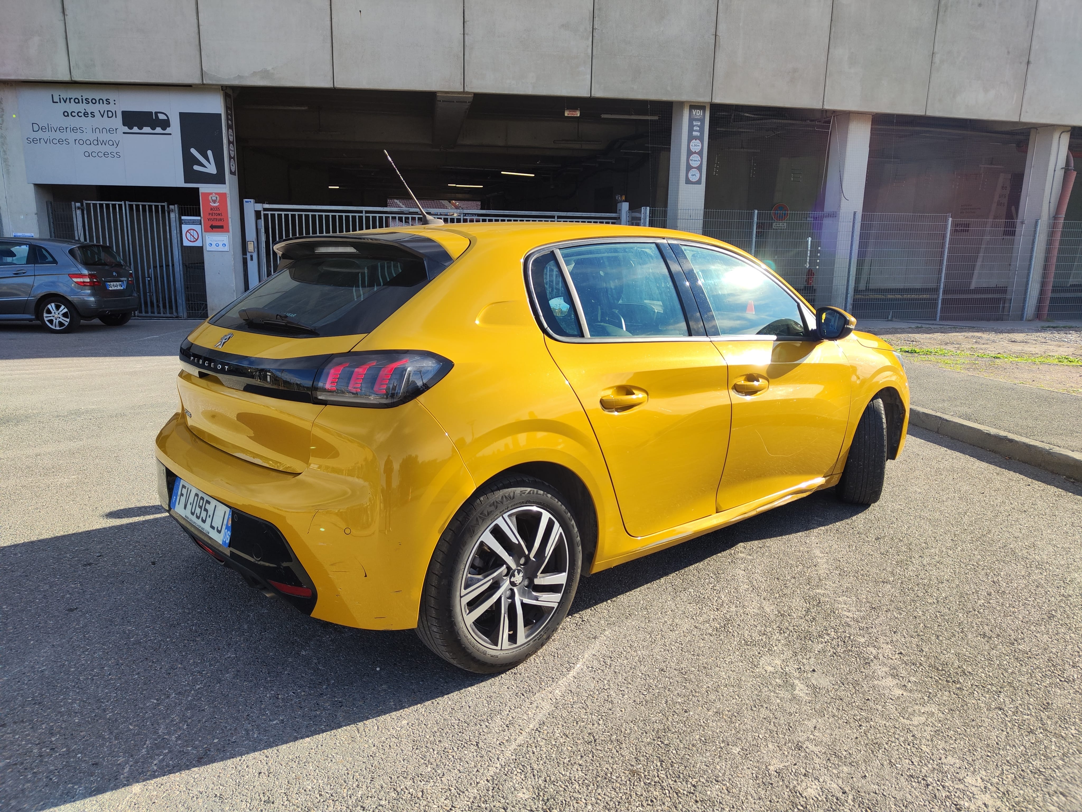 Peugeot 208 avec Climatisation