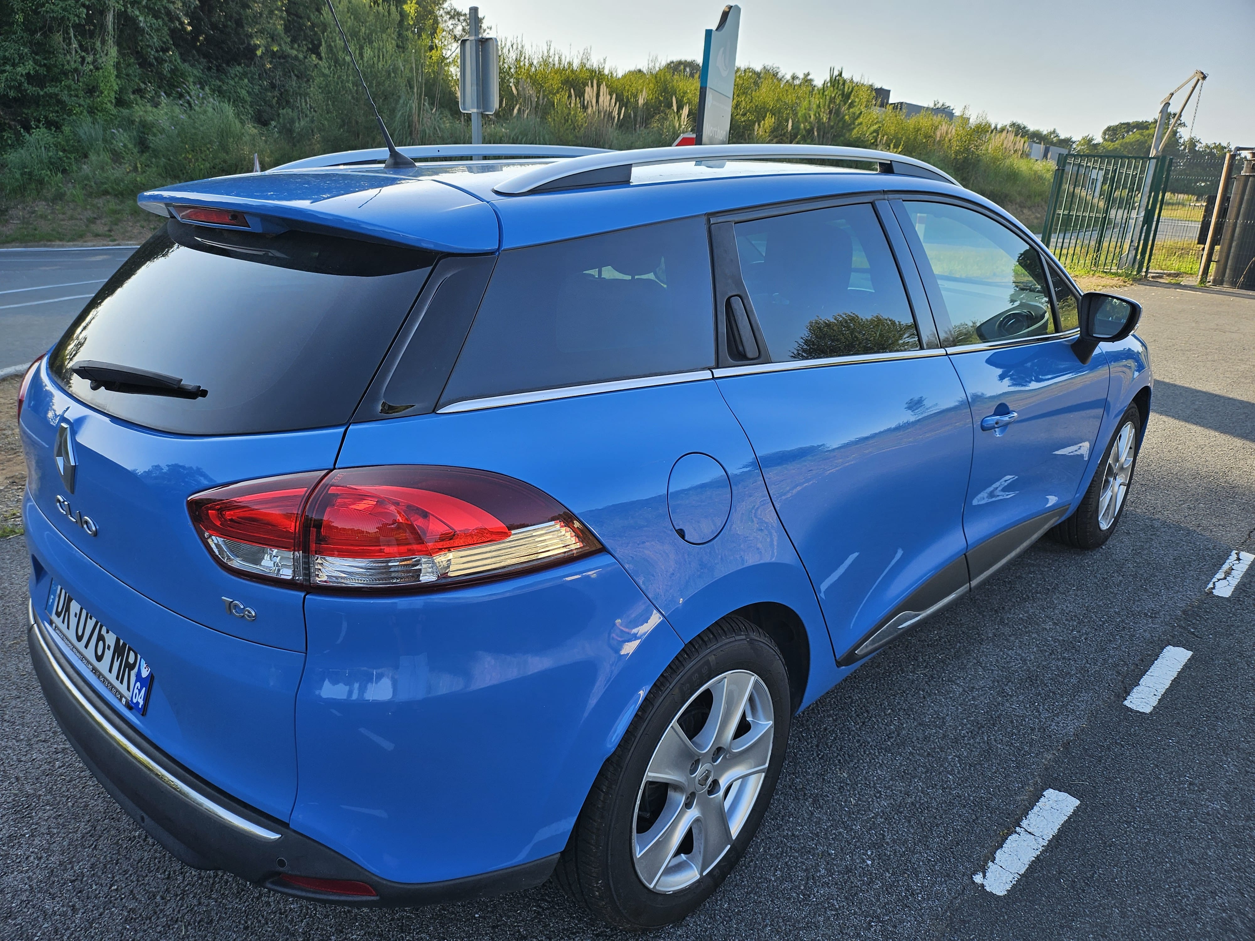 Renault Clio Estate with GPS