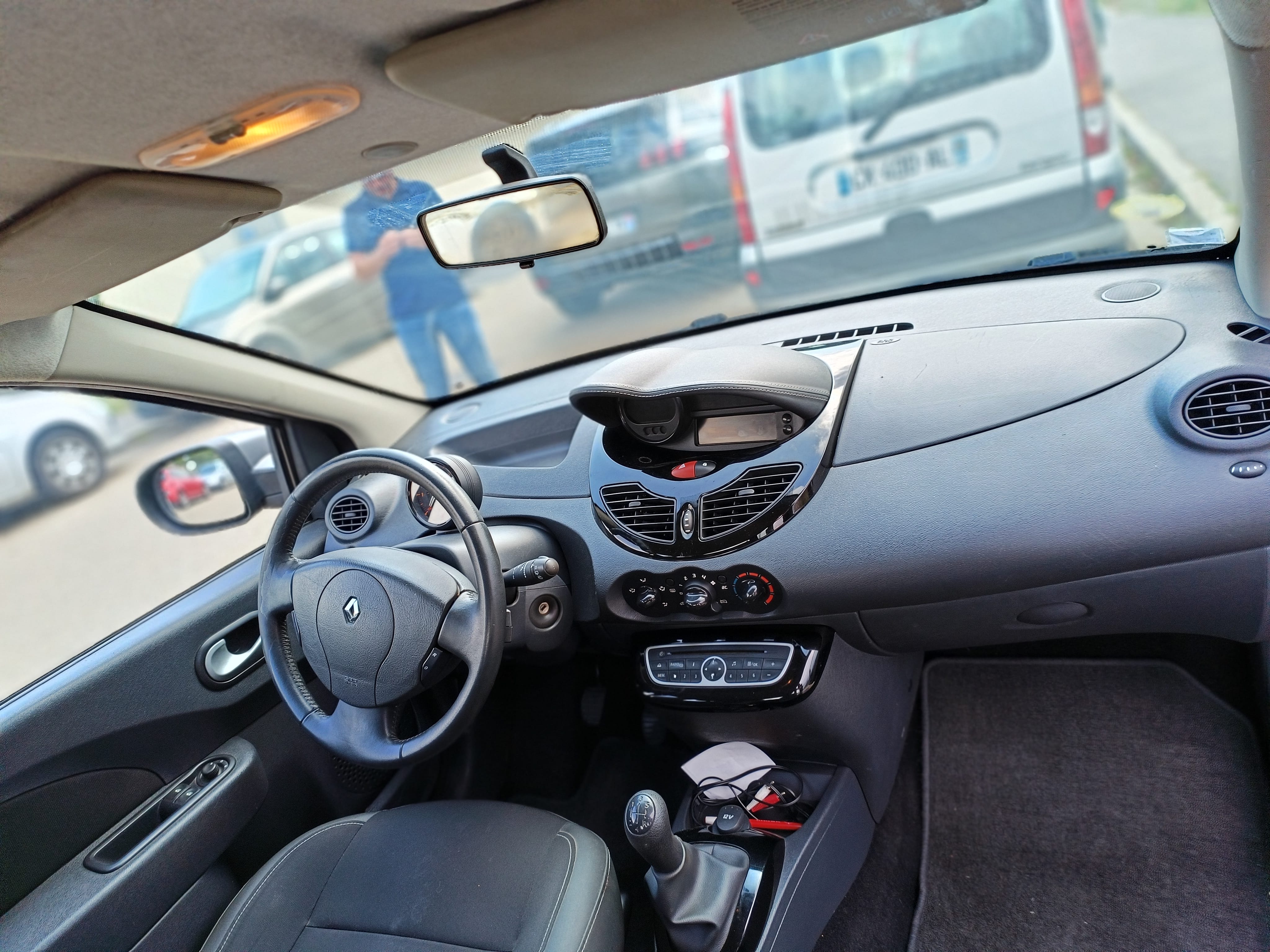 Renault Twingo II avec Entrée audio / iPod