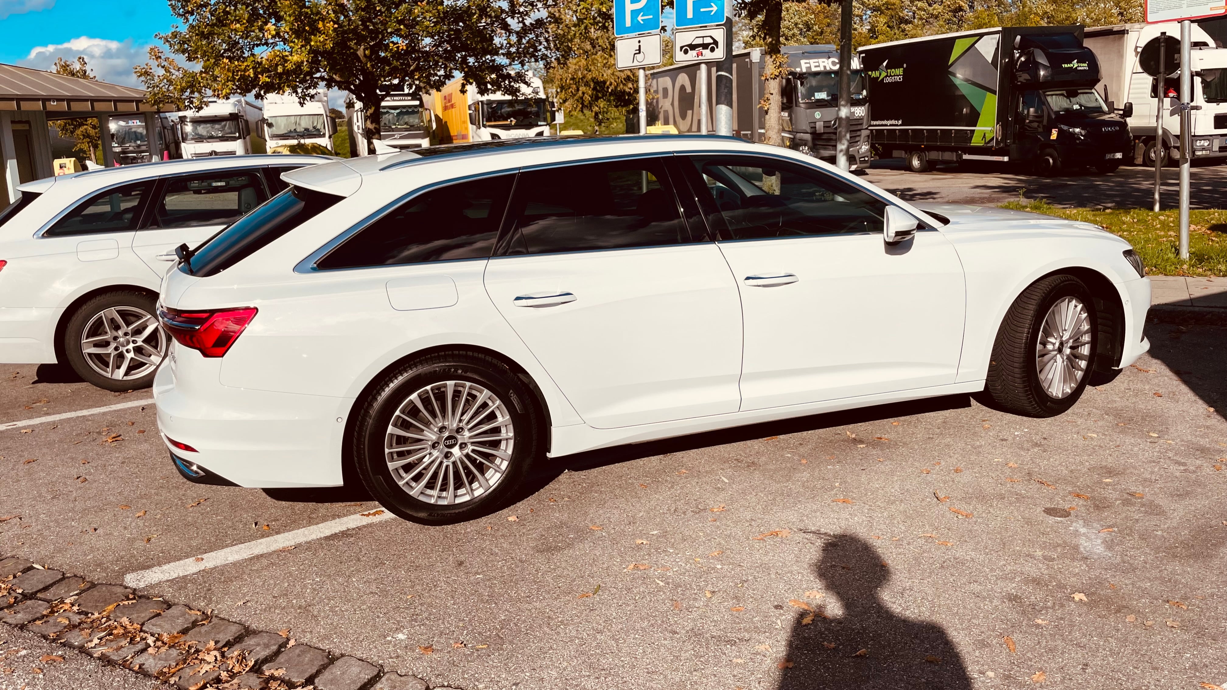 Audi A6 Avant mit Navigationsgerät