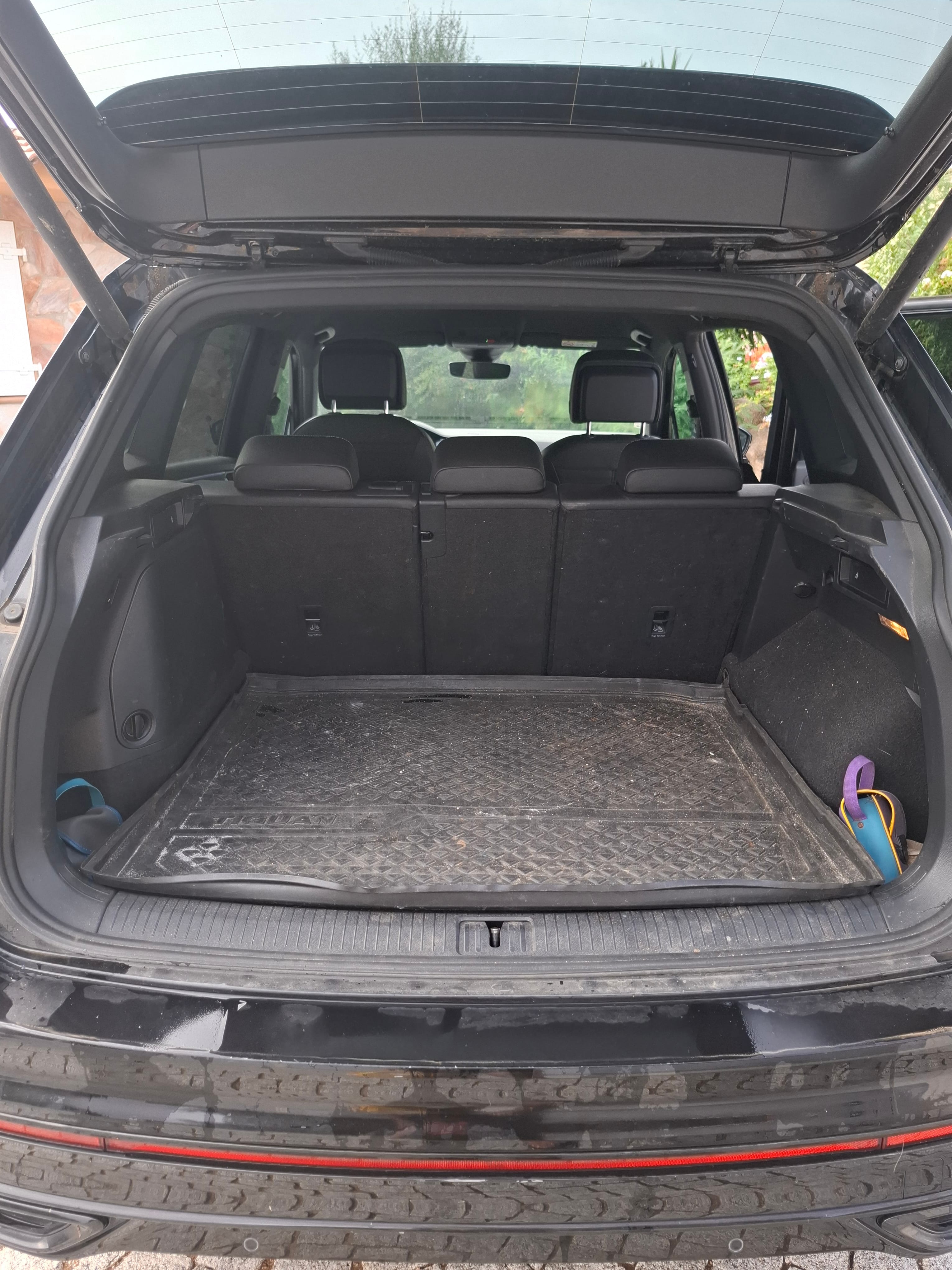 Volkswagen Tiguan SE R-LINE Black avec Audio Bluetooth