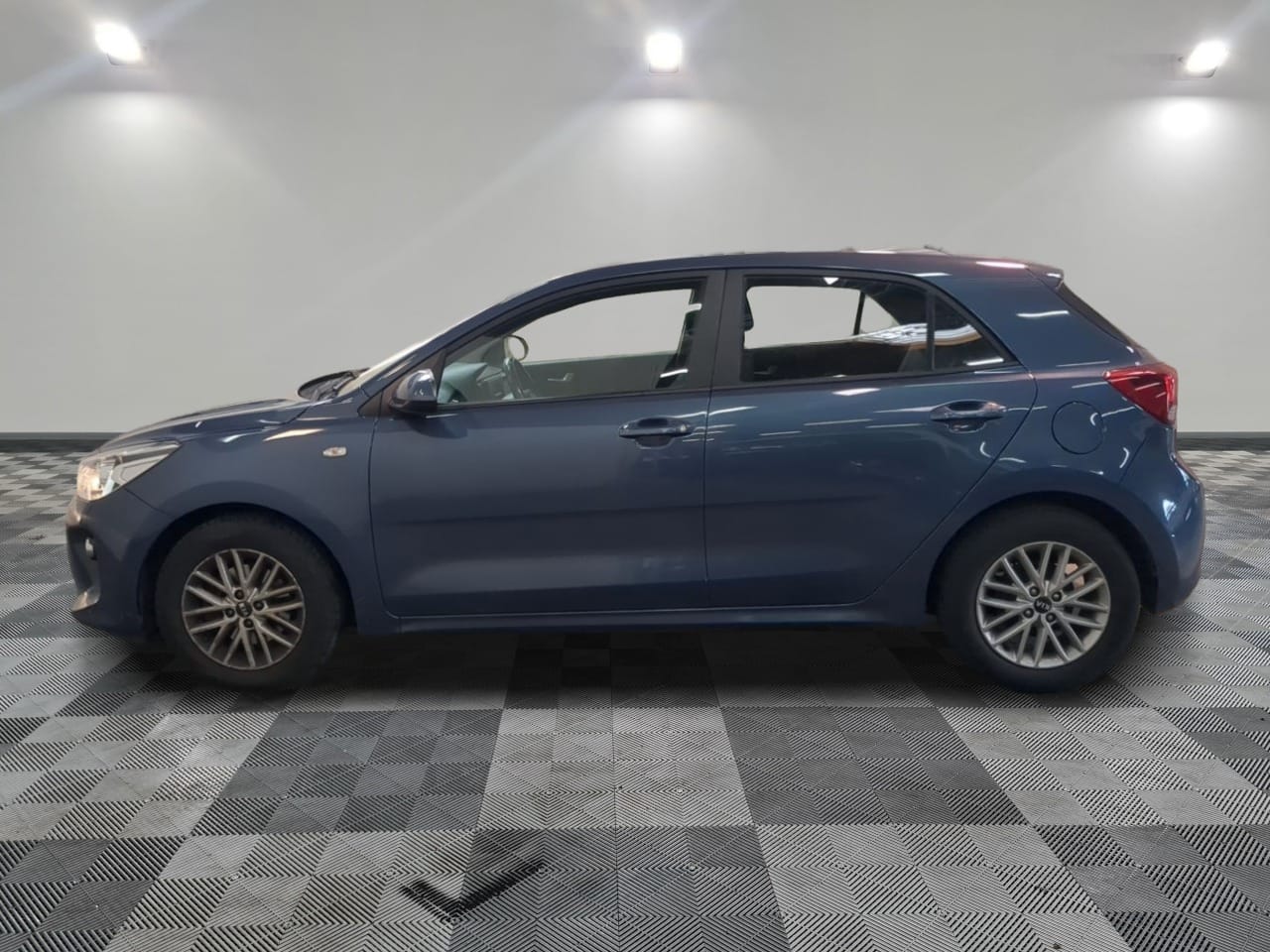Kia Rio avec Climatisation