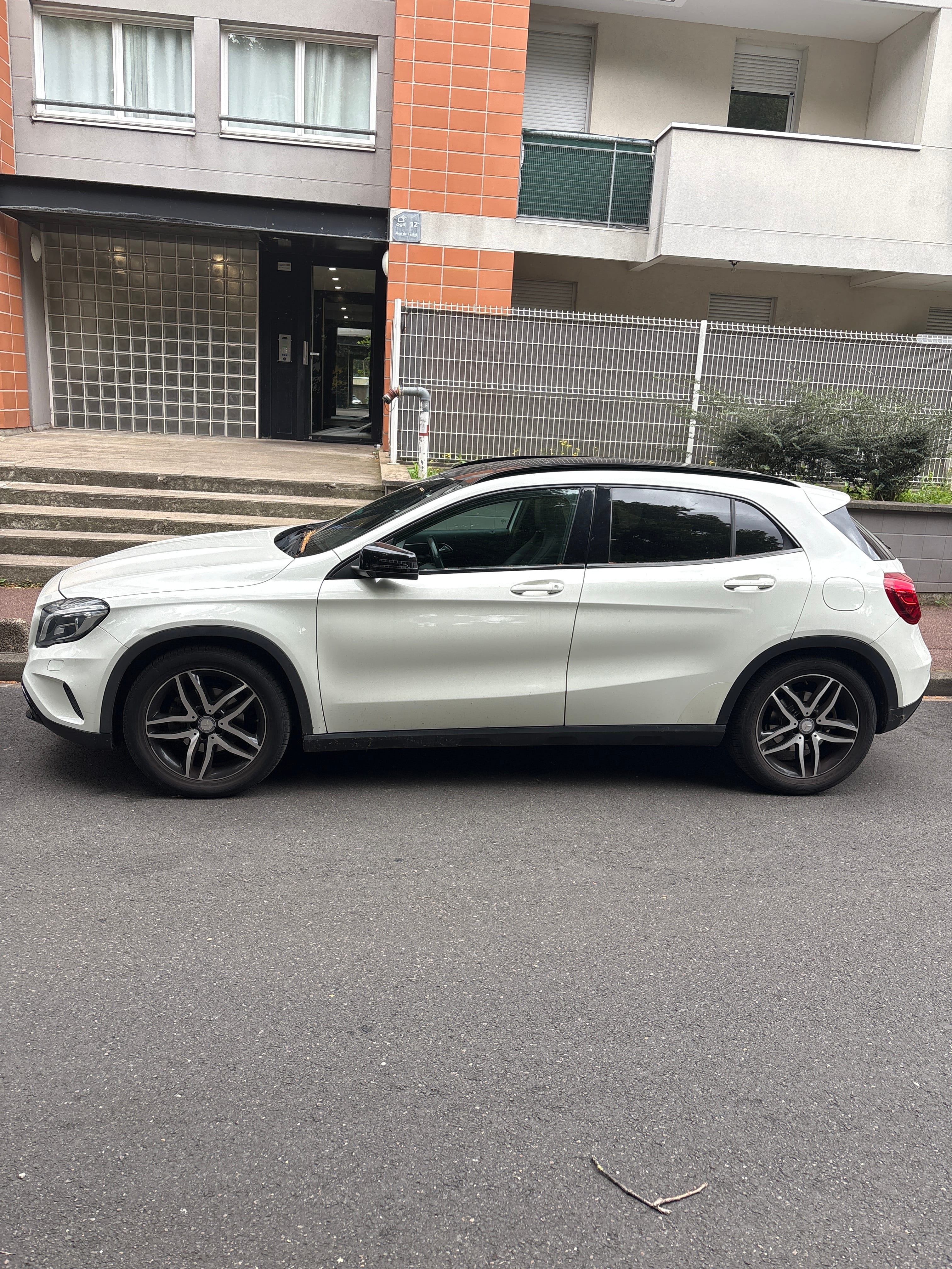 Mercedes-Benz Classe GLA avec Climatisation