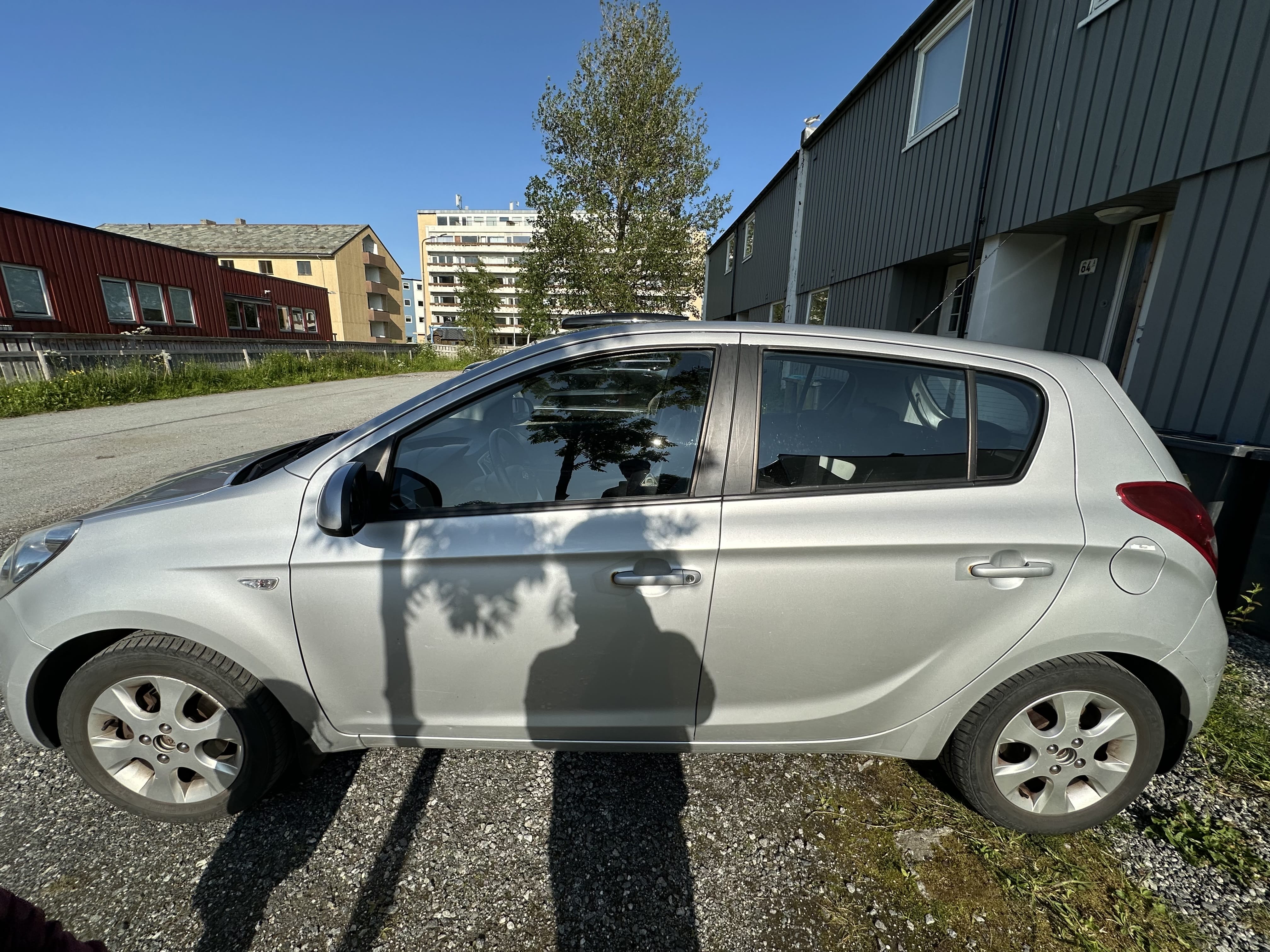 Hyundai i20 with Baby seat