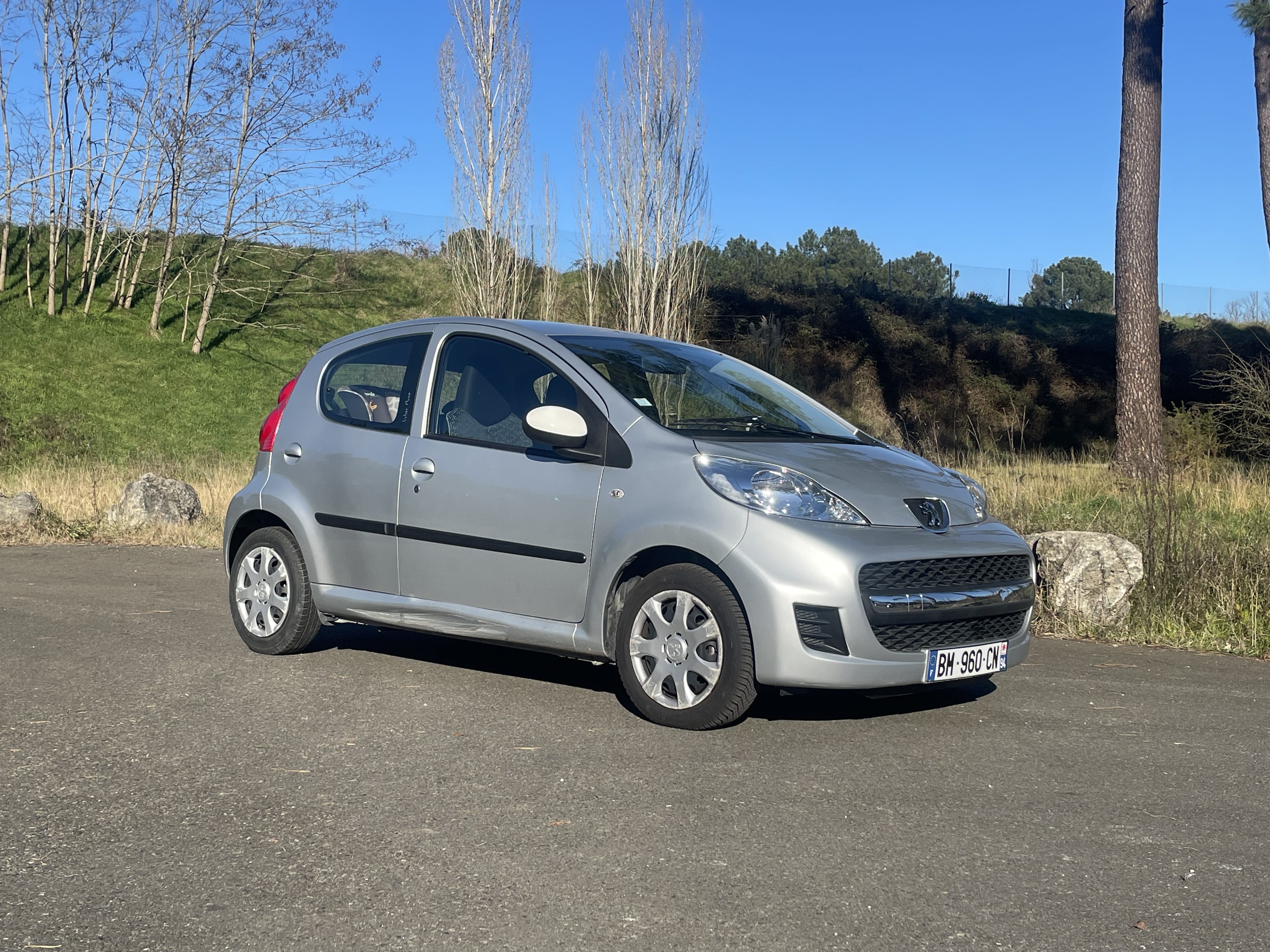 Peugeot 107 1.0 Urban Move Clim à Pessac & aéroport Bordeaux (réf BM960), 2011, Essence 95