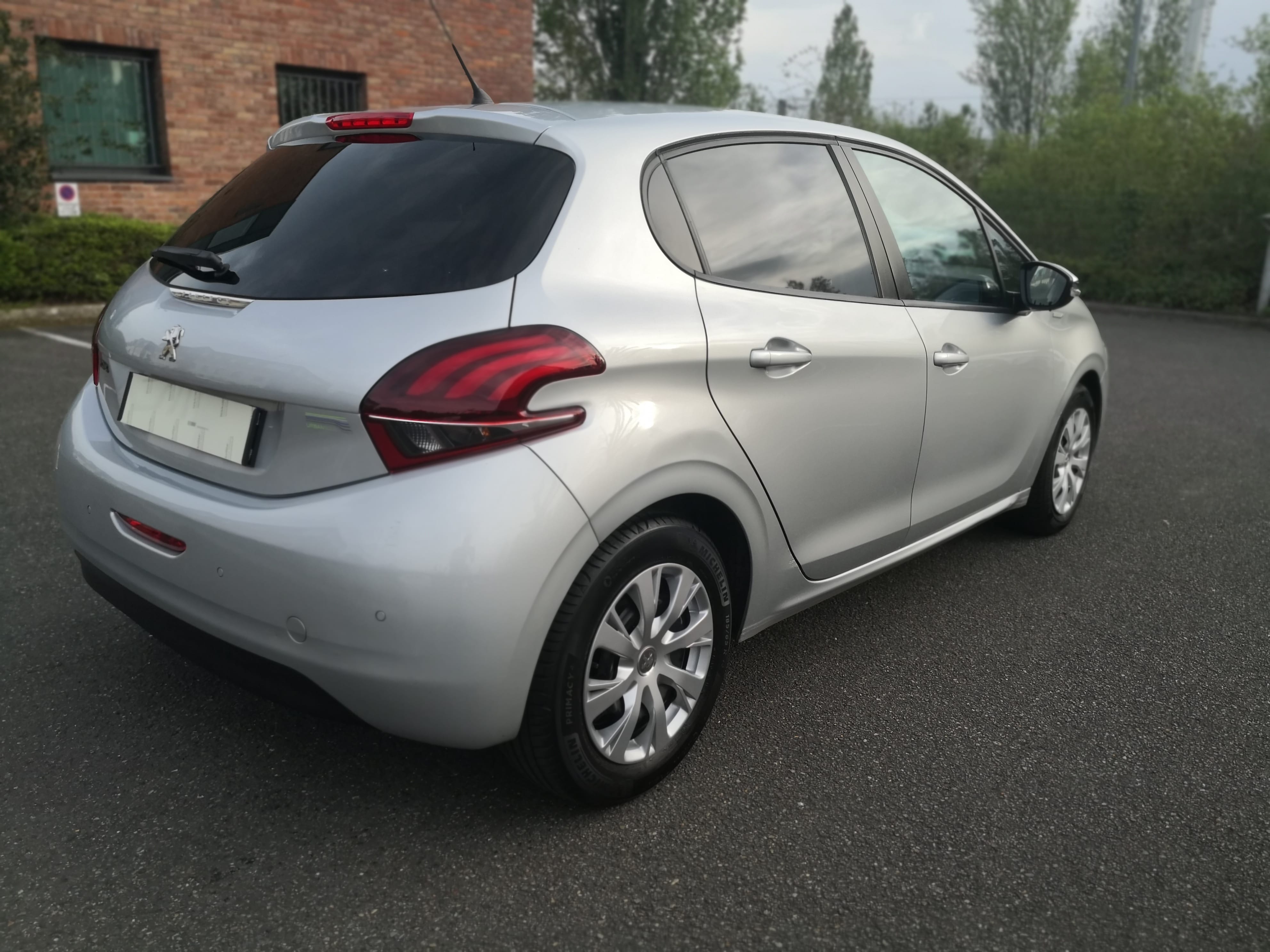 Peugeot 208 5 Portes avec Régulateur de vitesse