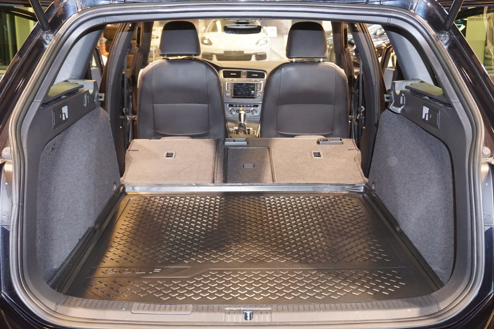Volkswagen Golf SW Alltrack med Bluetooth audio