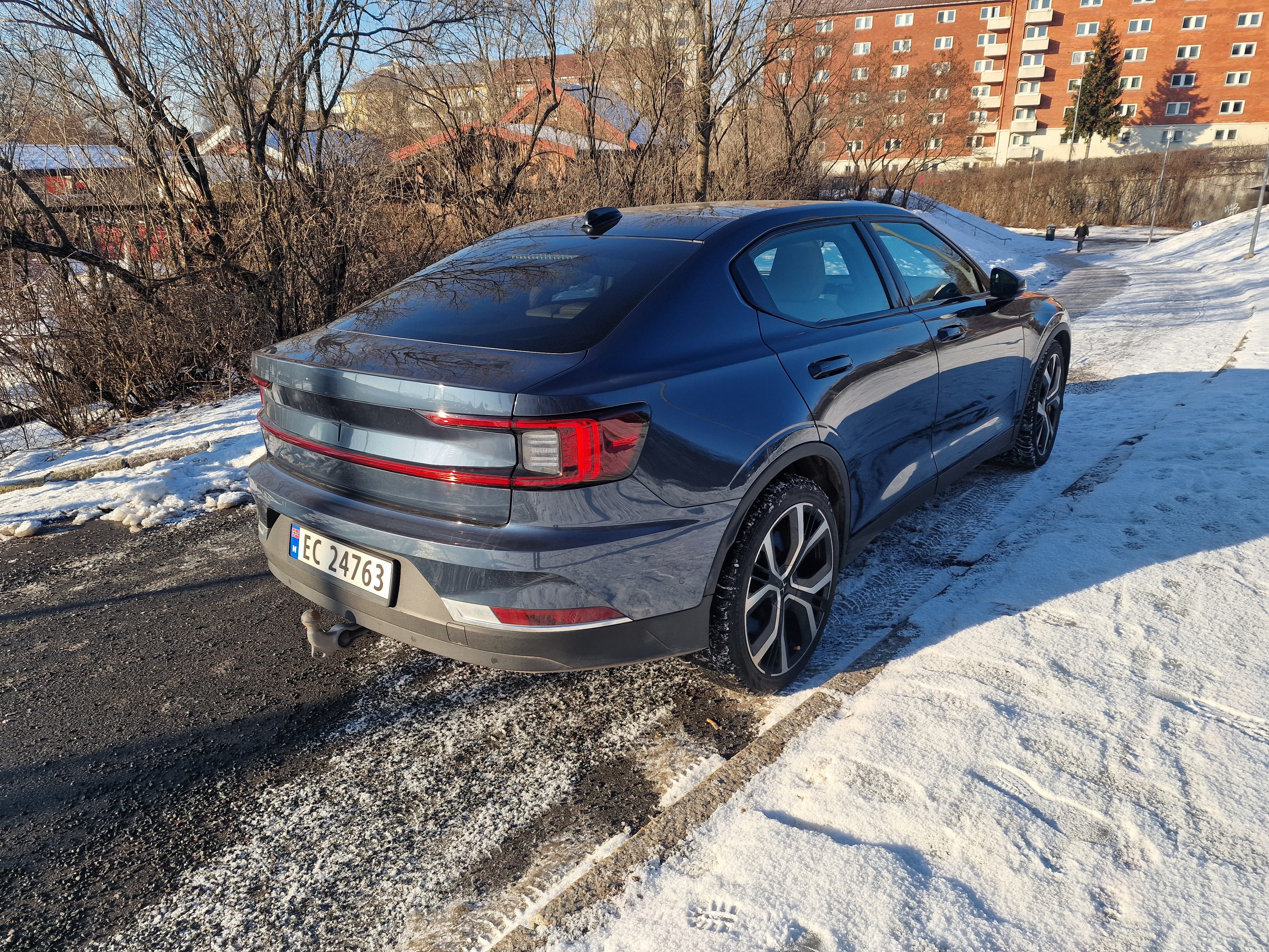 Polestar 2 Long Range Dual Motor Performance Dual Motor 300 kW 408 hk med GPS