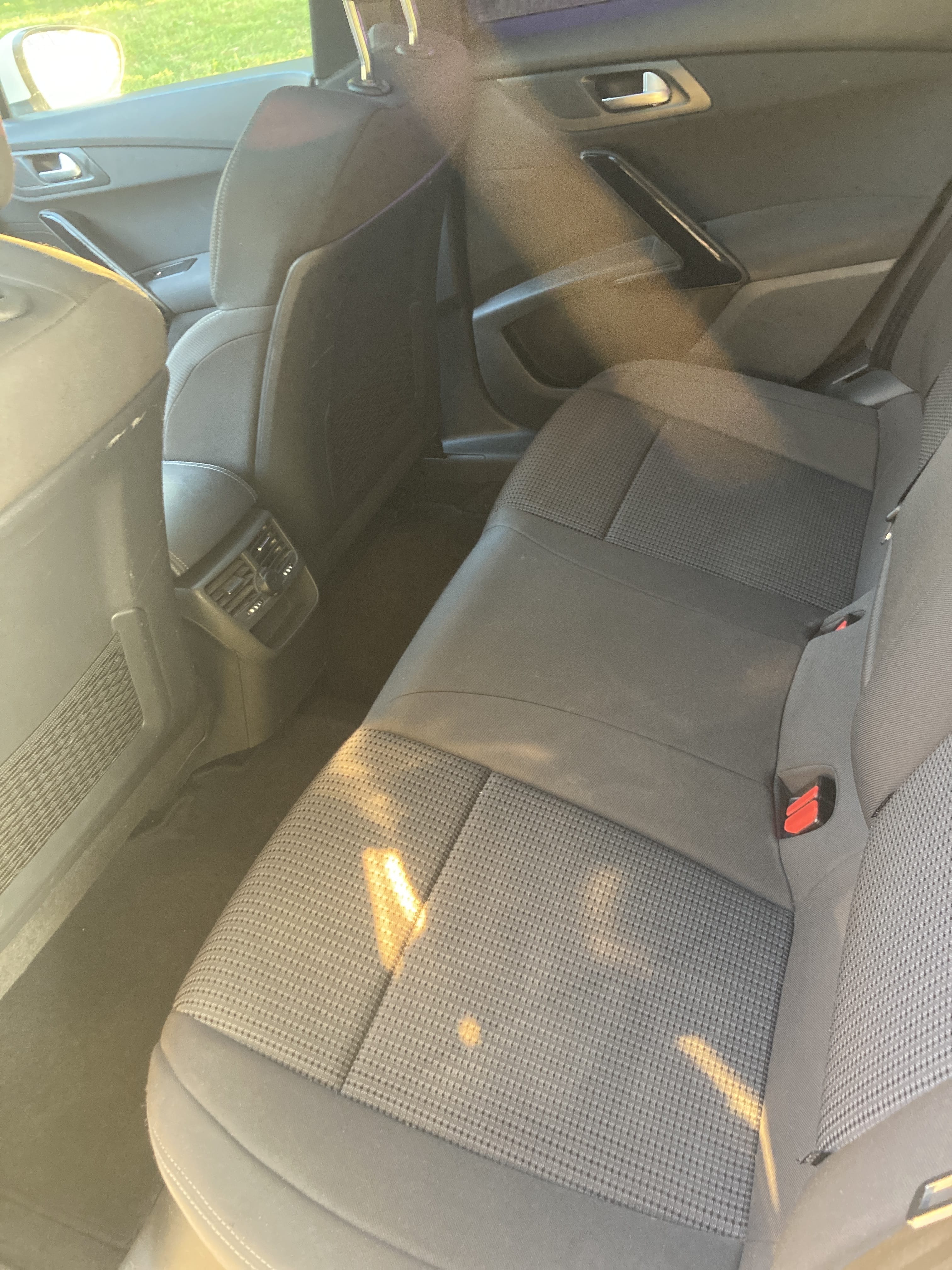 Peugeot 508 SW avec Entrée audio / iPod