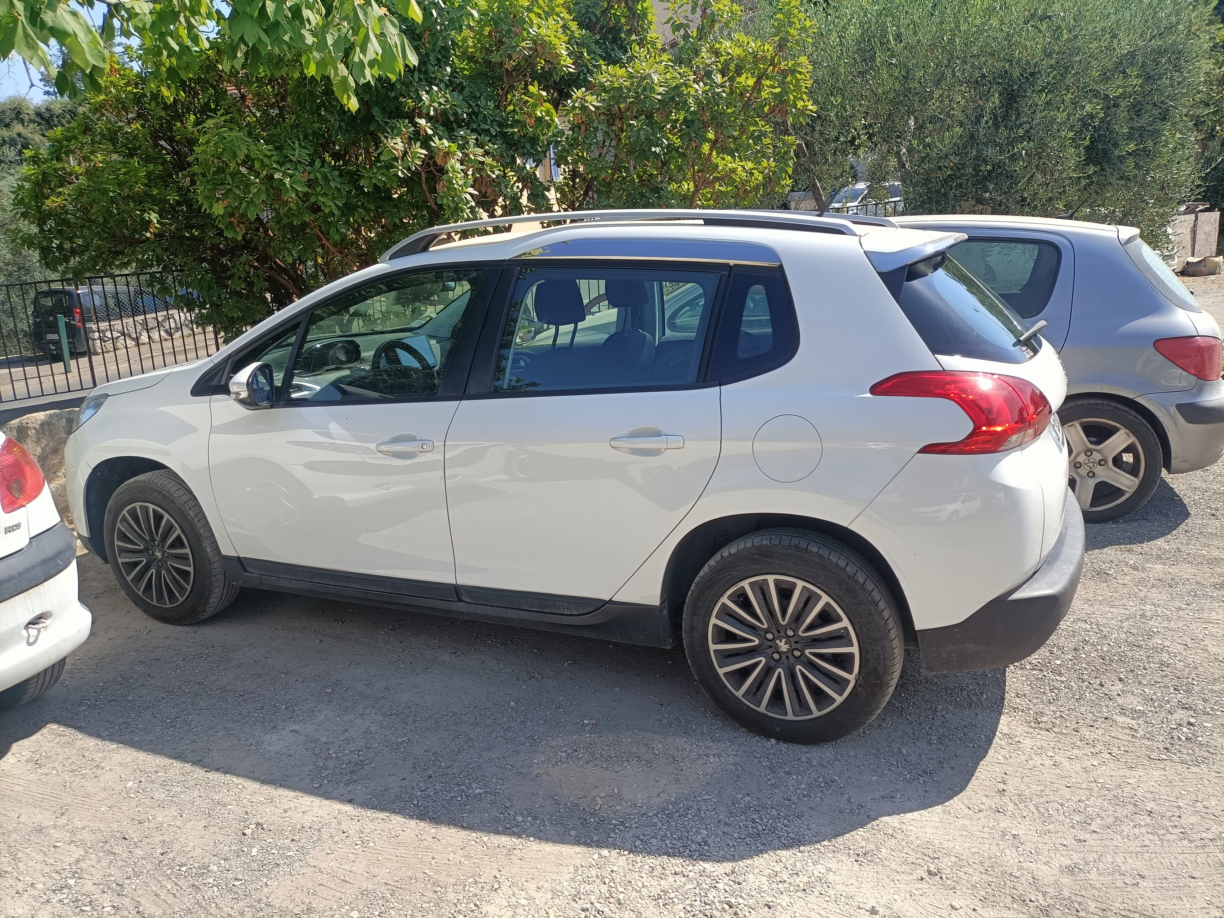 Peugeot 2008 avec Climatisation