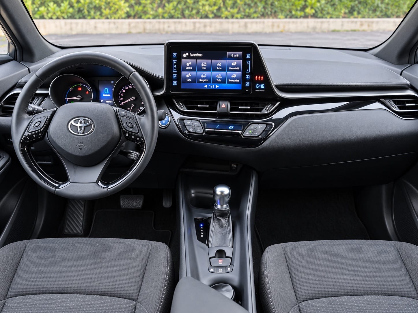 Toyota C-HR Hybrid avec GPS