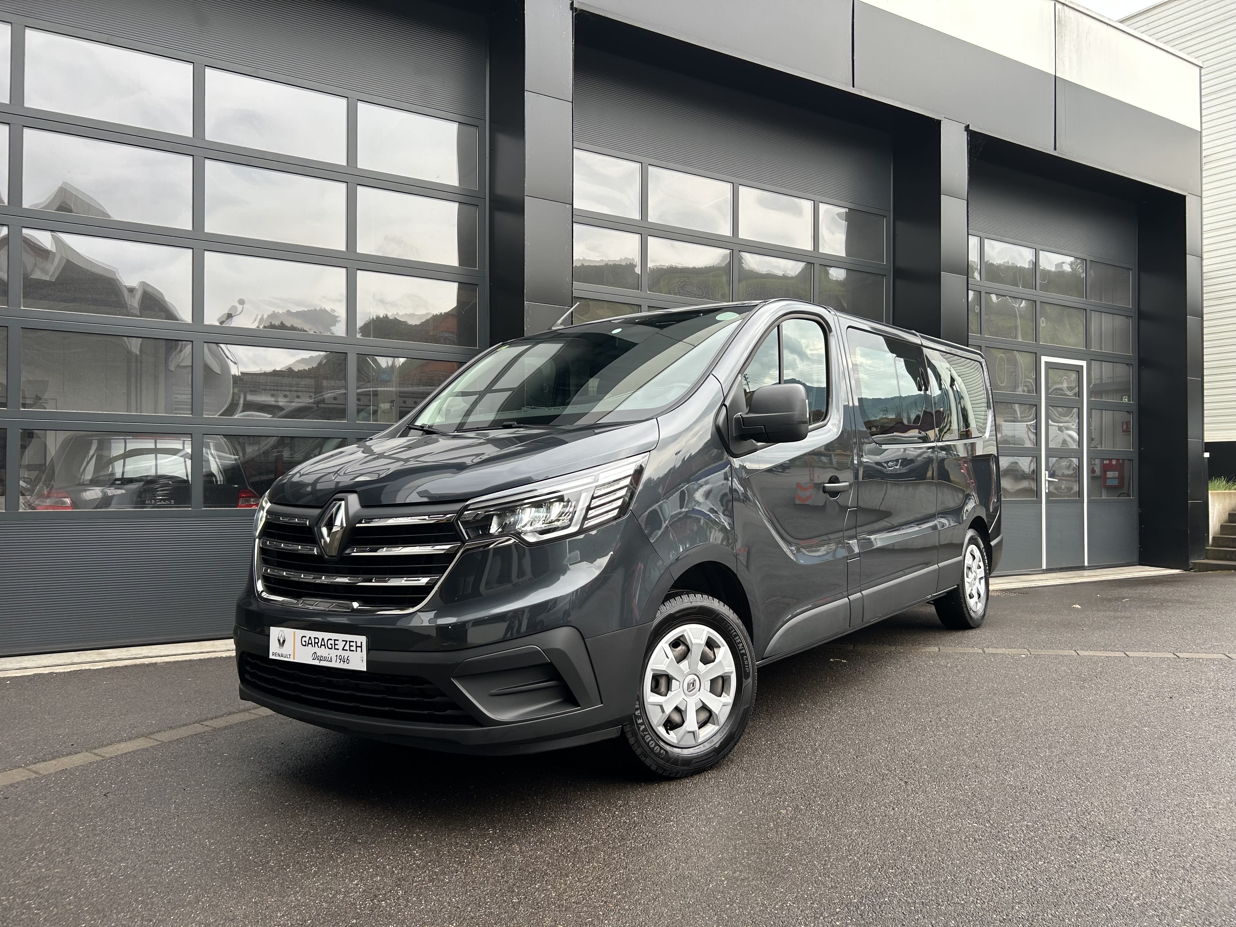 Renault Trafic Passenger avec GPS