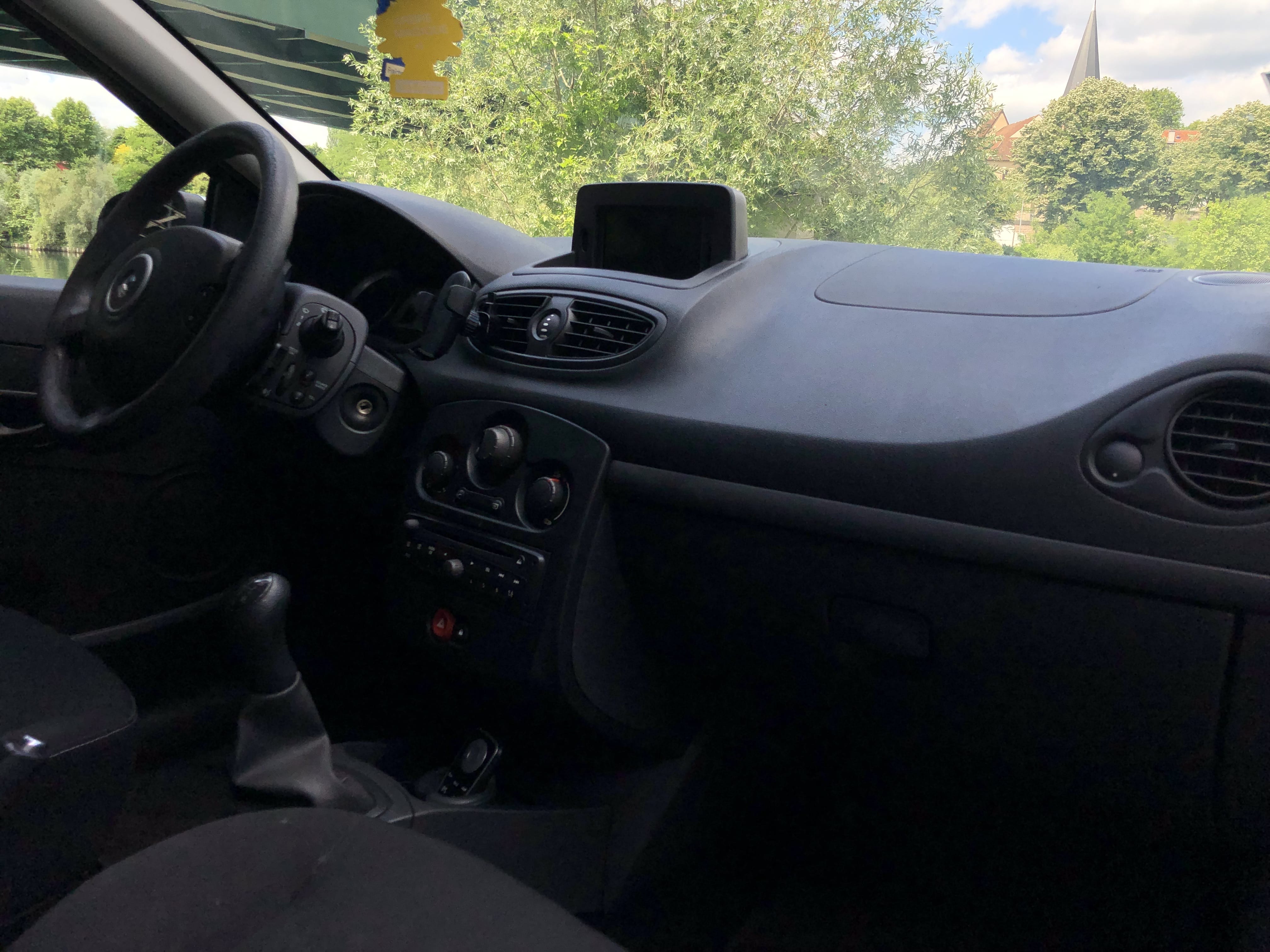 Renault Clio avec GPS