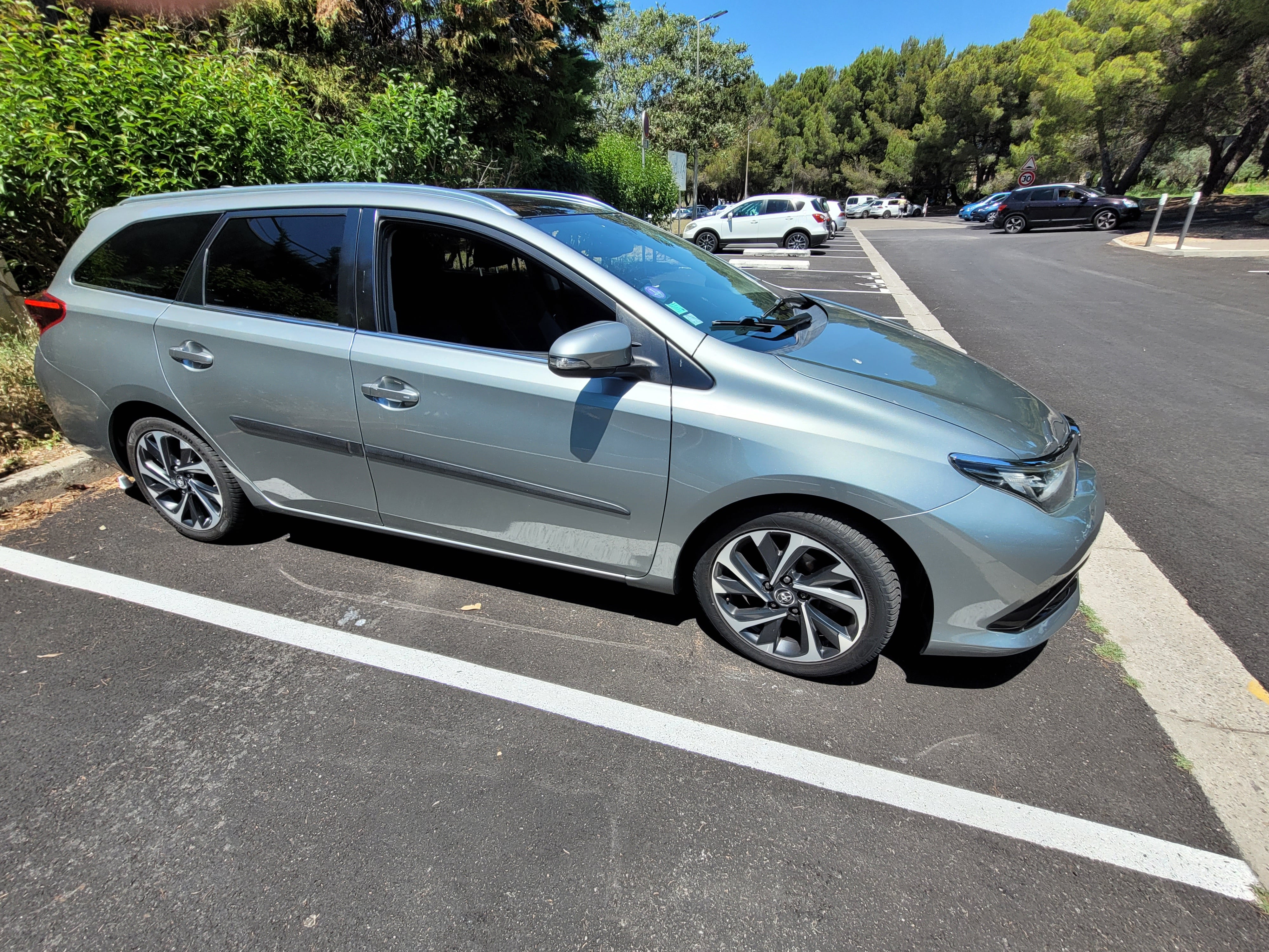 Toyota Auris Break avec Climatisation