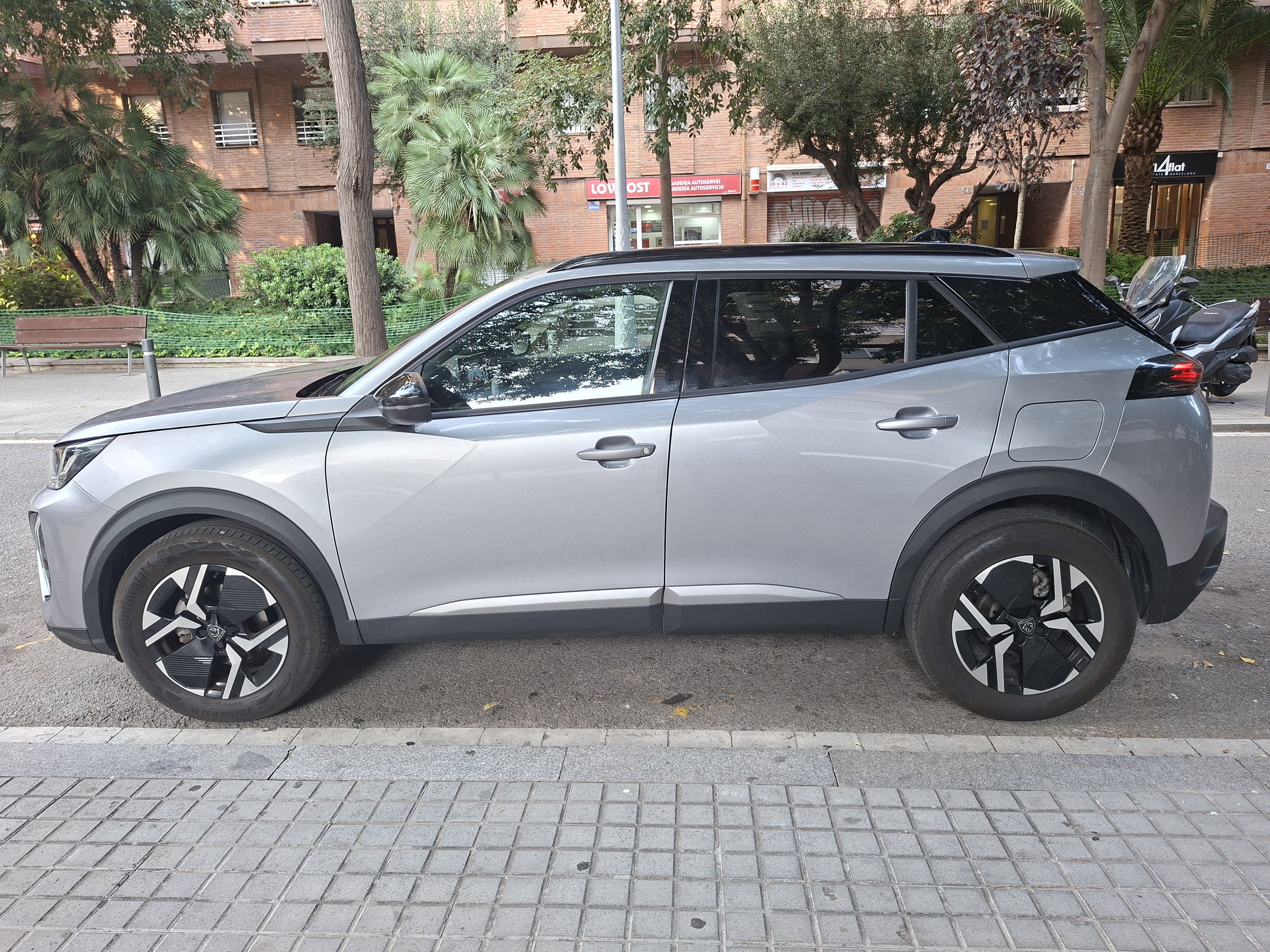 Peugeot 2008 Allure PureTech 100 S&S 6 Vel. MAN con Aire acondicionado