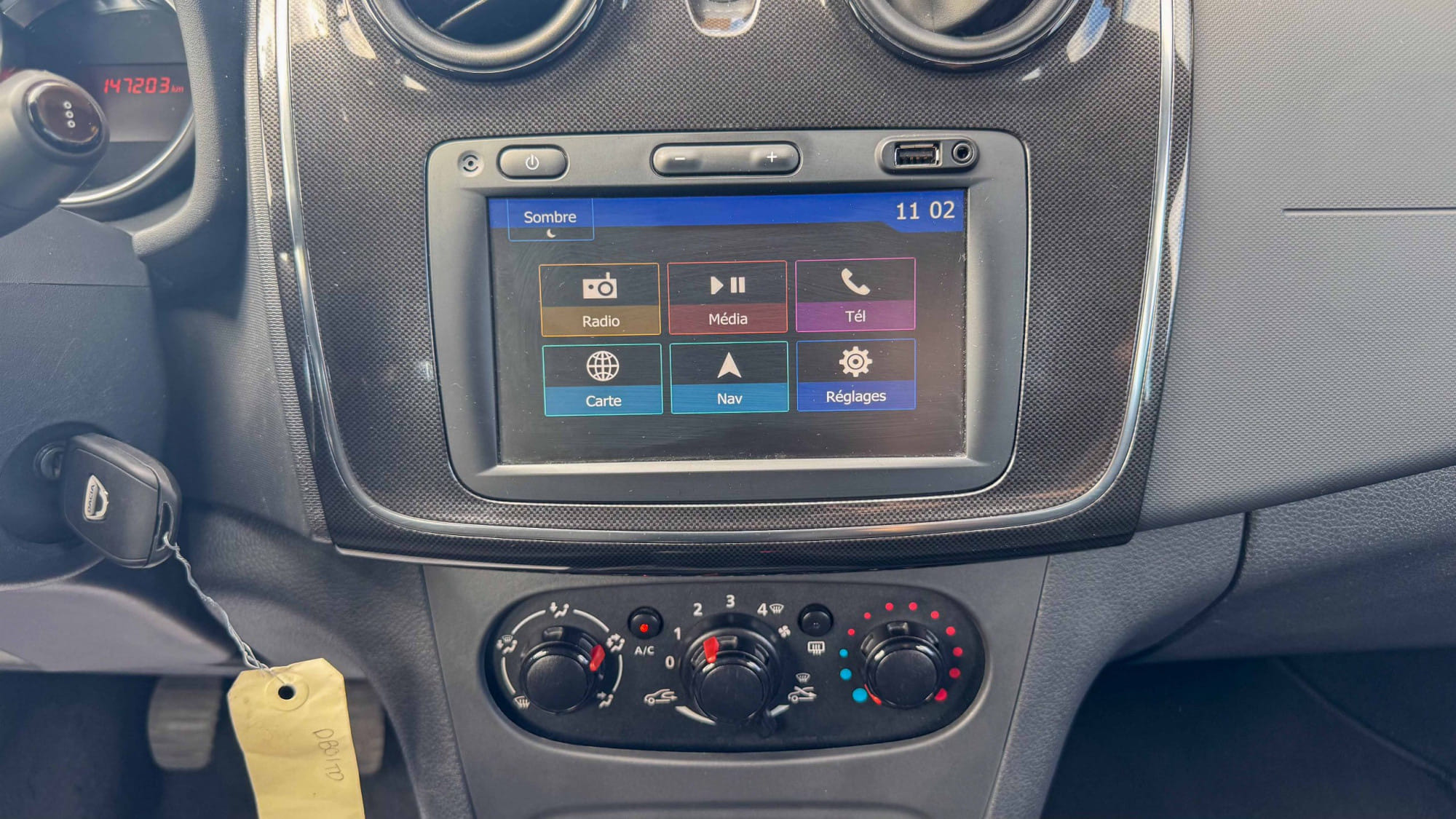 Dacia Logan MCV DIESEL familial grand coffre 1.5 DCI 95 Break pneus hivers