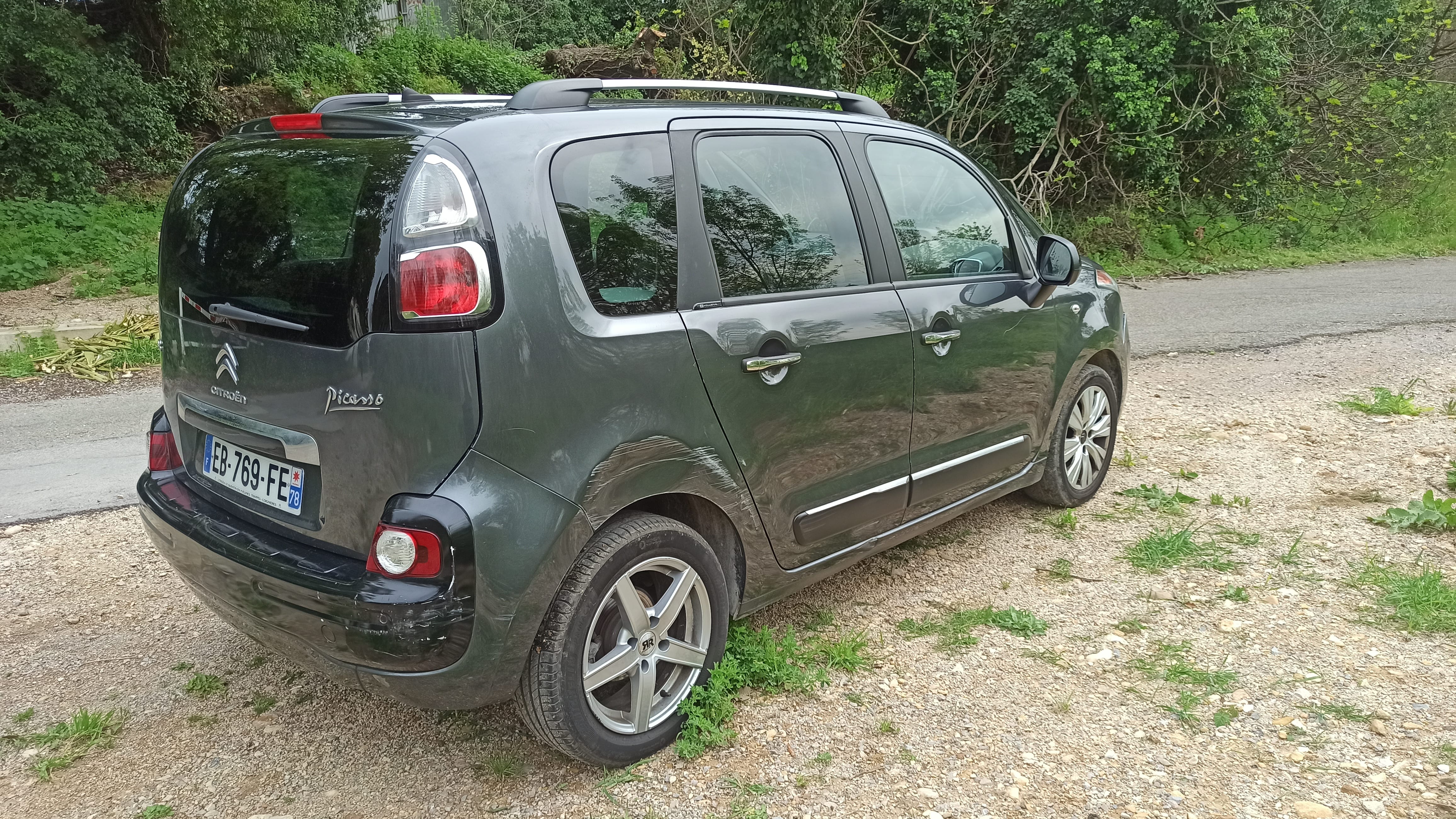Citroen C3 Picasso with GPS