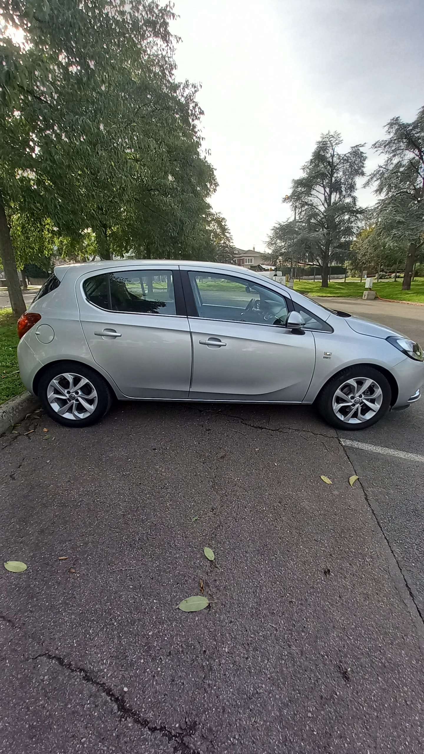 Opel Corsa avec Climatisation