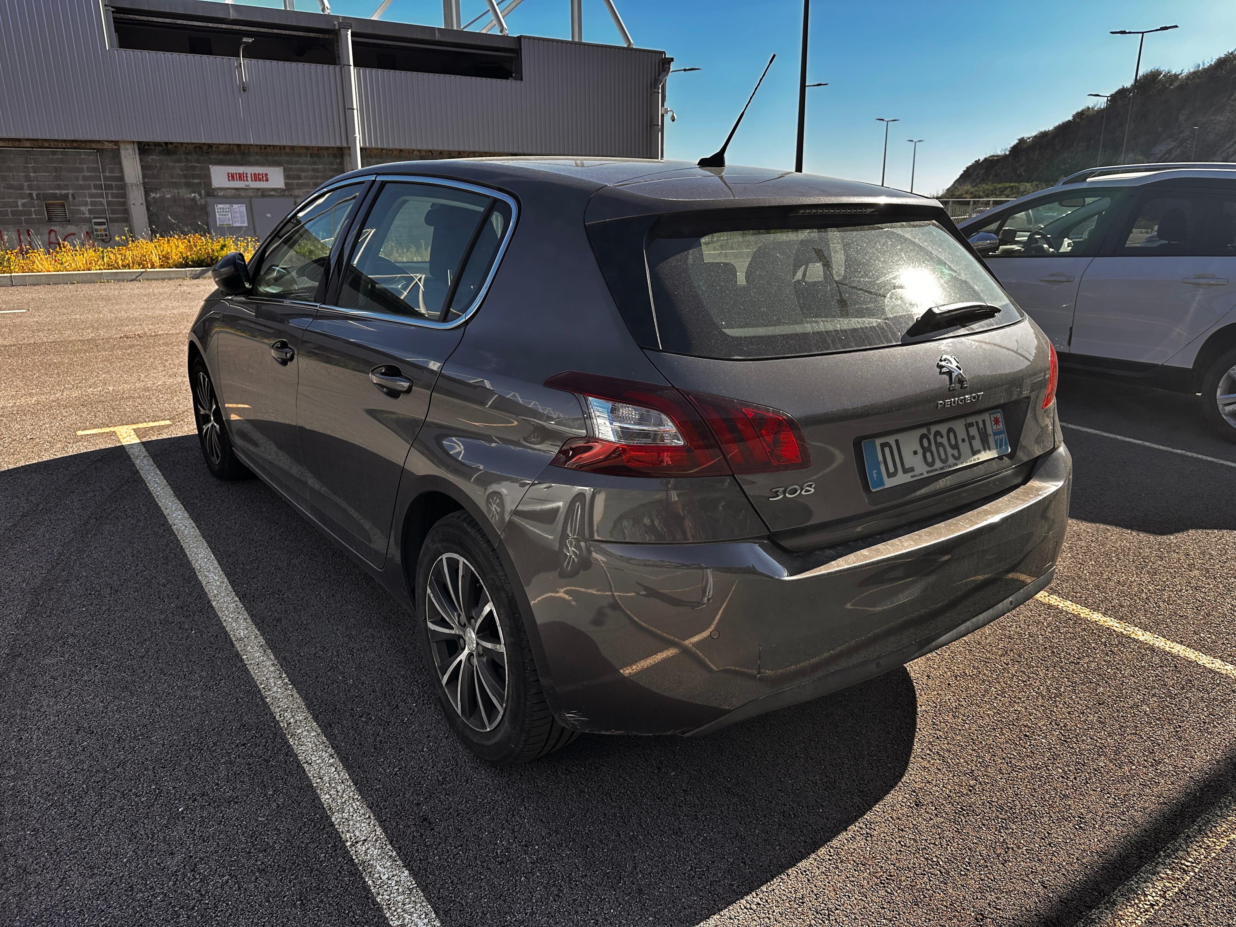 Peugeot 308 avec Siège bébé