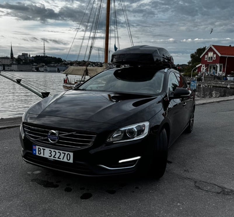 Volvo V60 Diesel hybrid, 2015, Diesel / Electric (hybrid), automatic