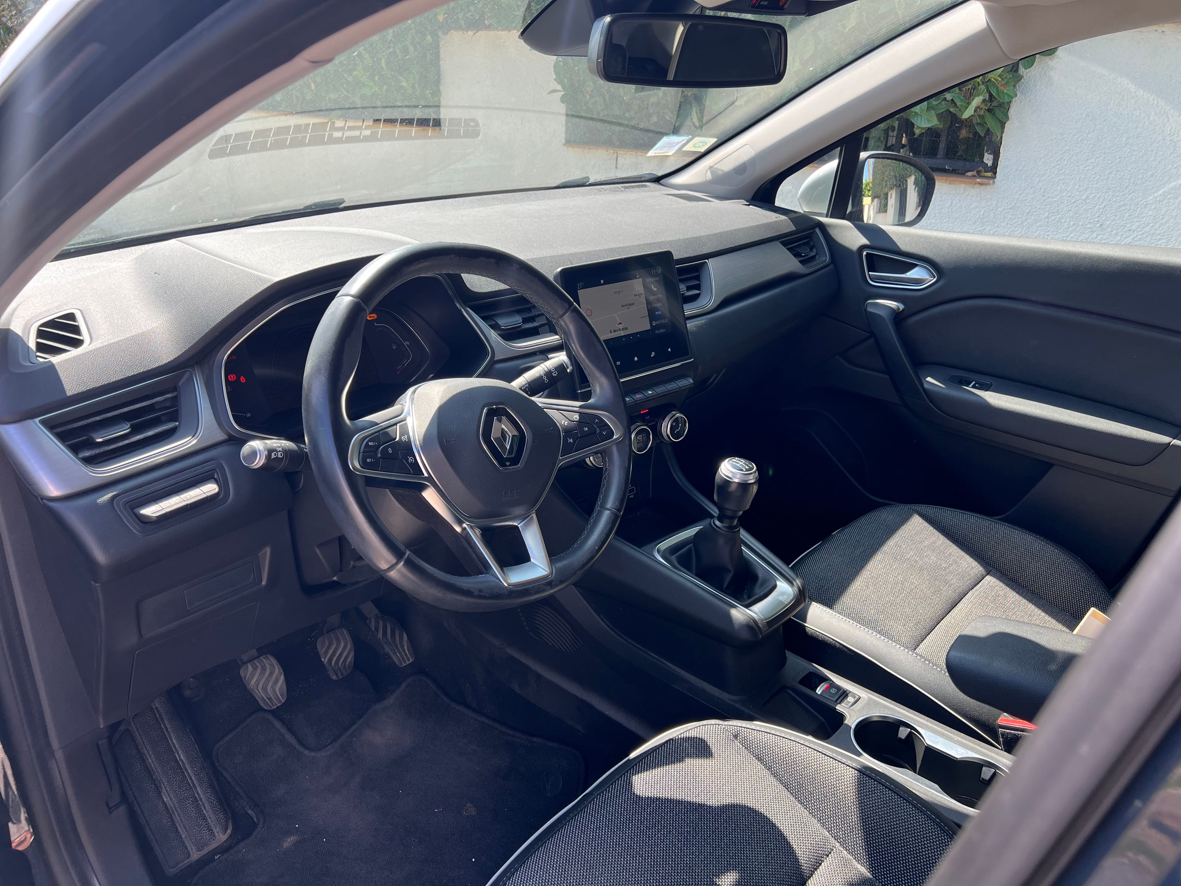 Renault Captur with Apple CarPlay