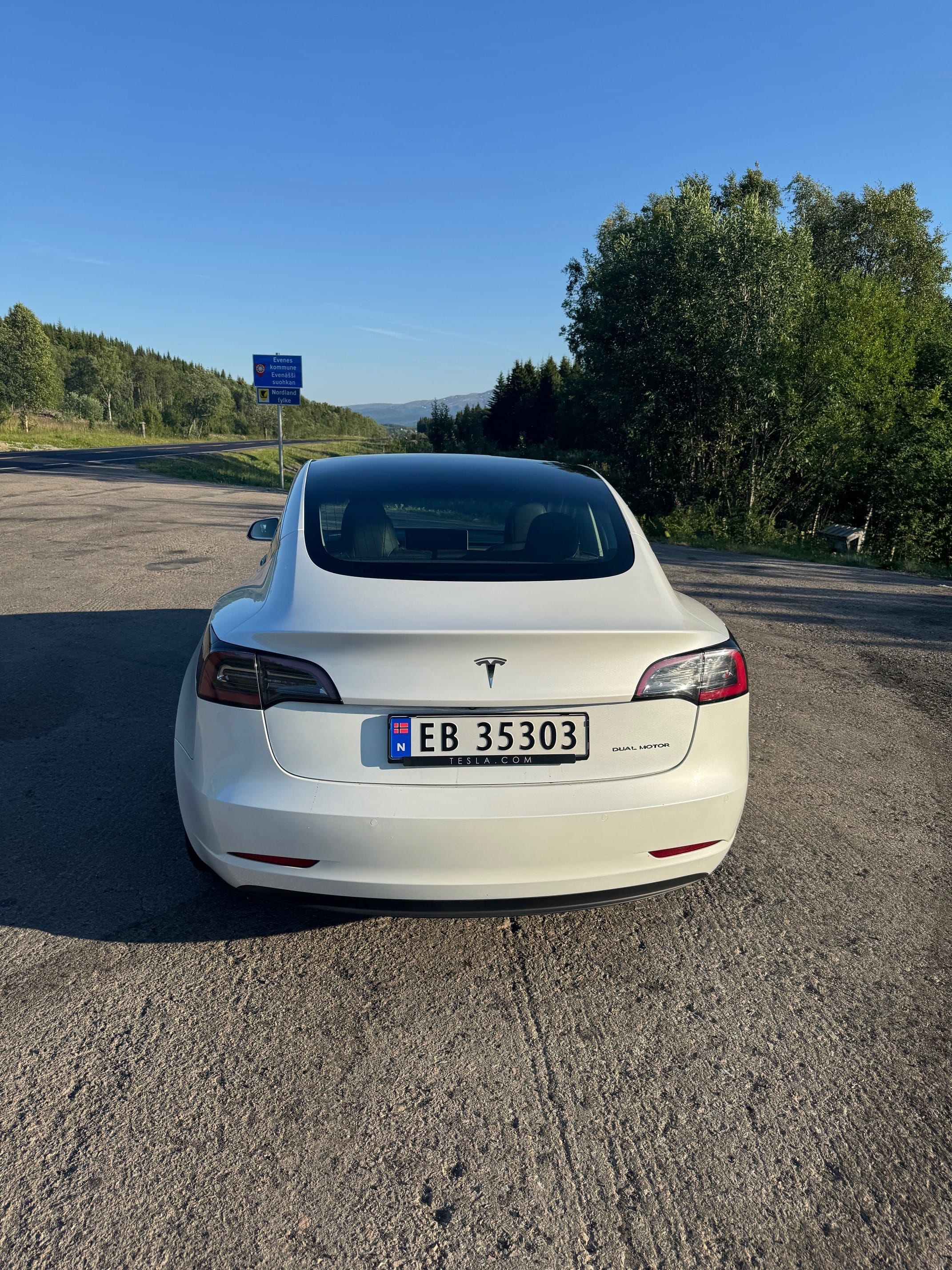 Tesla Model 3 med Cruisekontroll