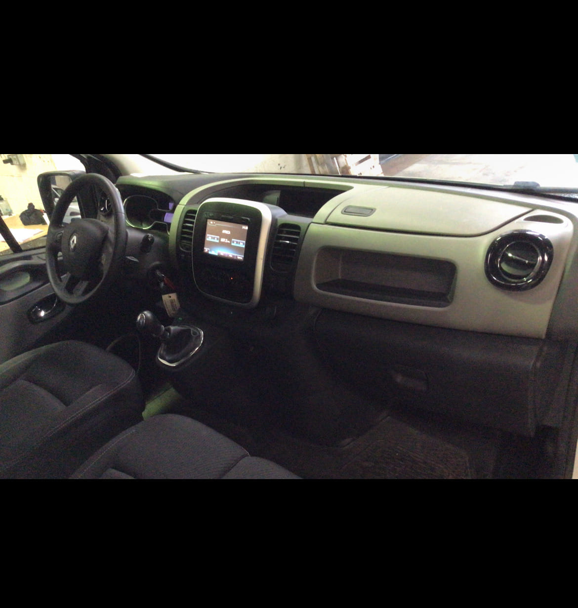 Renault Trafic Stationnement GRATUIT Clichy avec Régulateur de vitesse